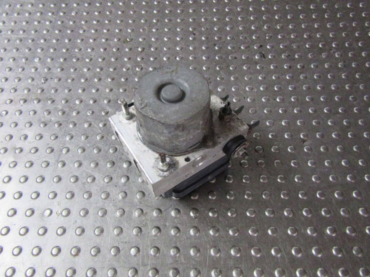 FORD RANGER 2.2d 2015 насос ABS