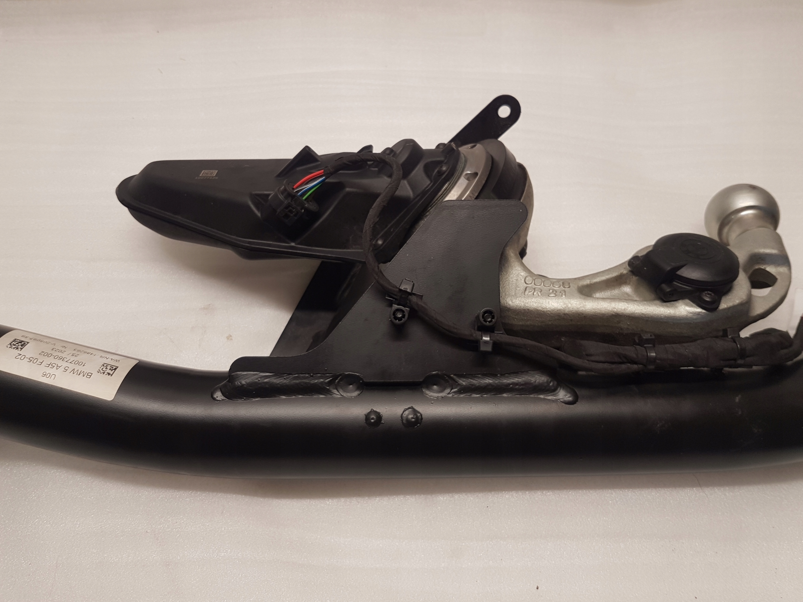 tow electrical BMW U06 5A5FF05