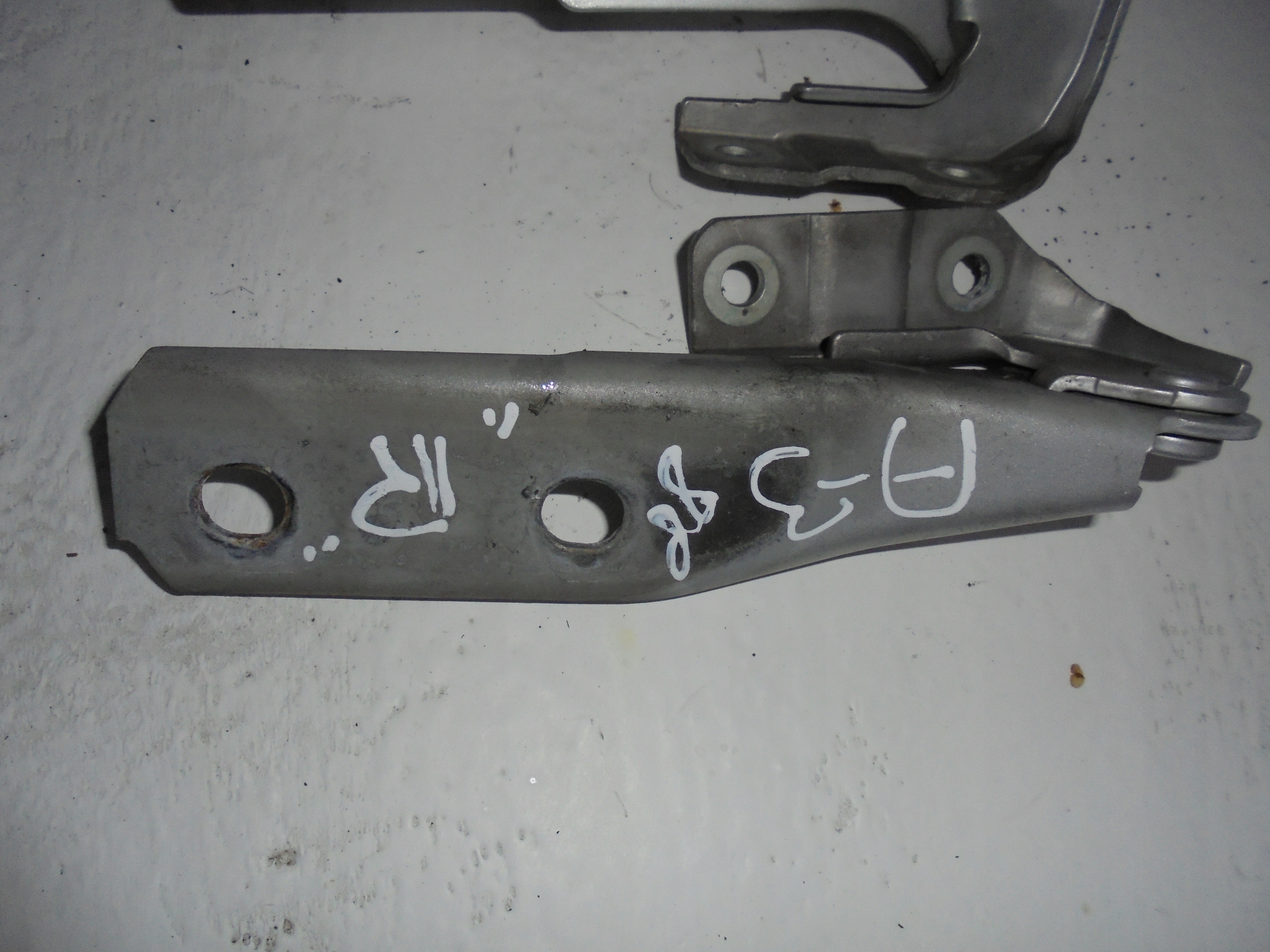 AUDI A3 8P hinge bonnet hinges right left