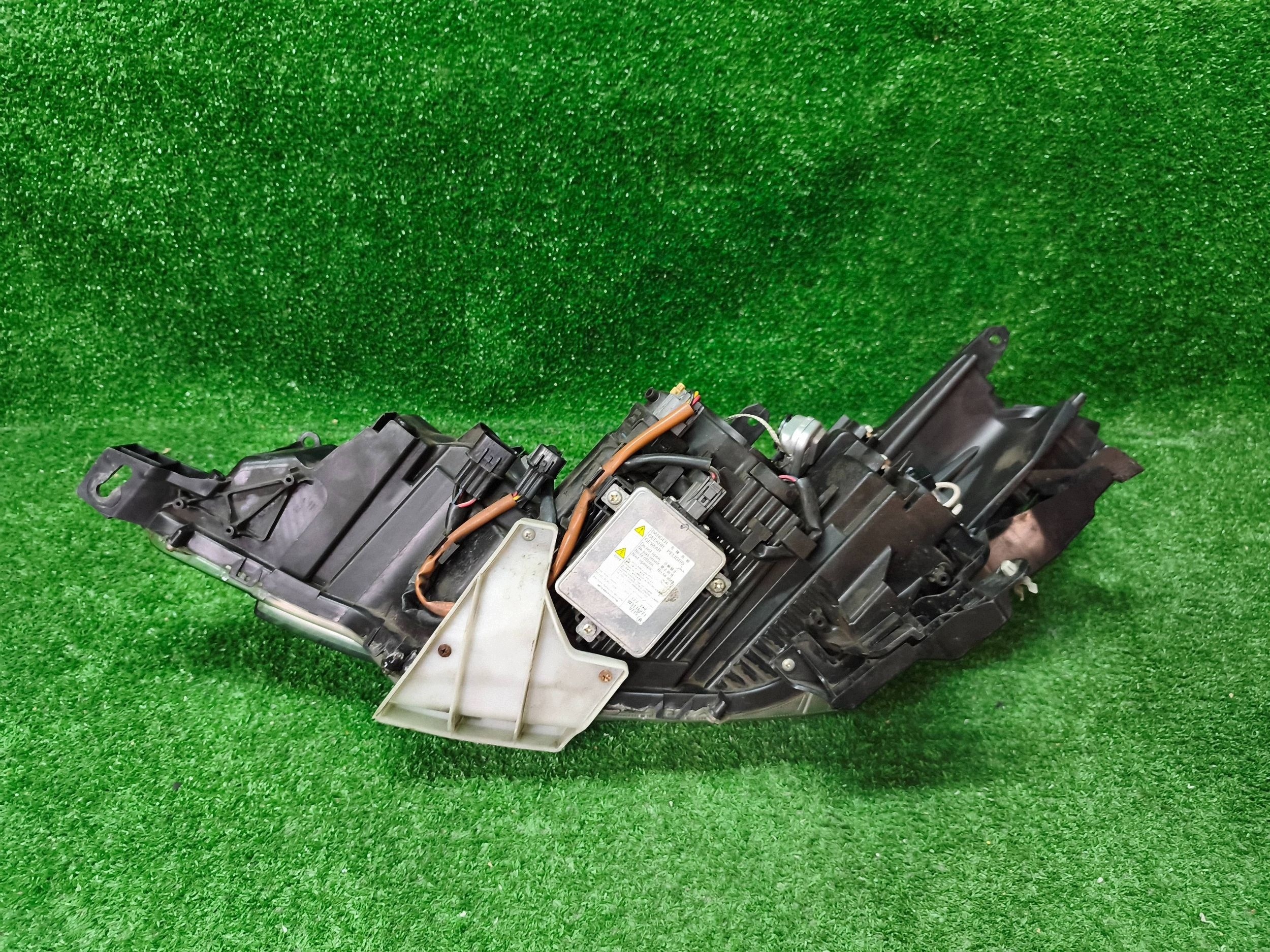 REFLEKTOR right front PEUGEOT 4007 07- XENON NR.1608