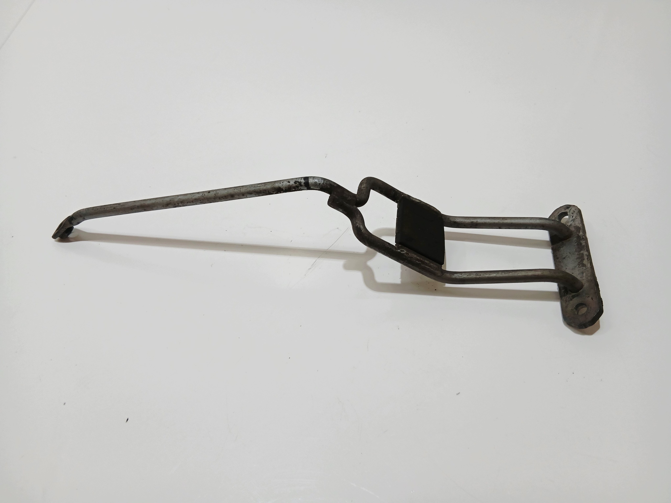 POPRZECZKA de la serrure du capot BMW E90 E91 7116693
