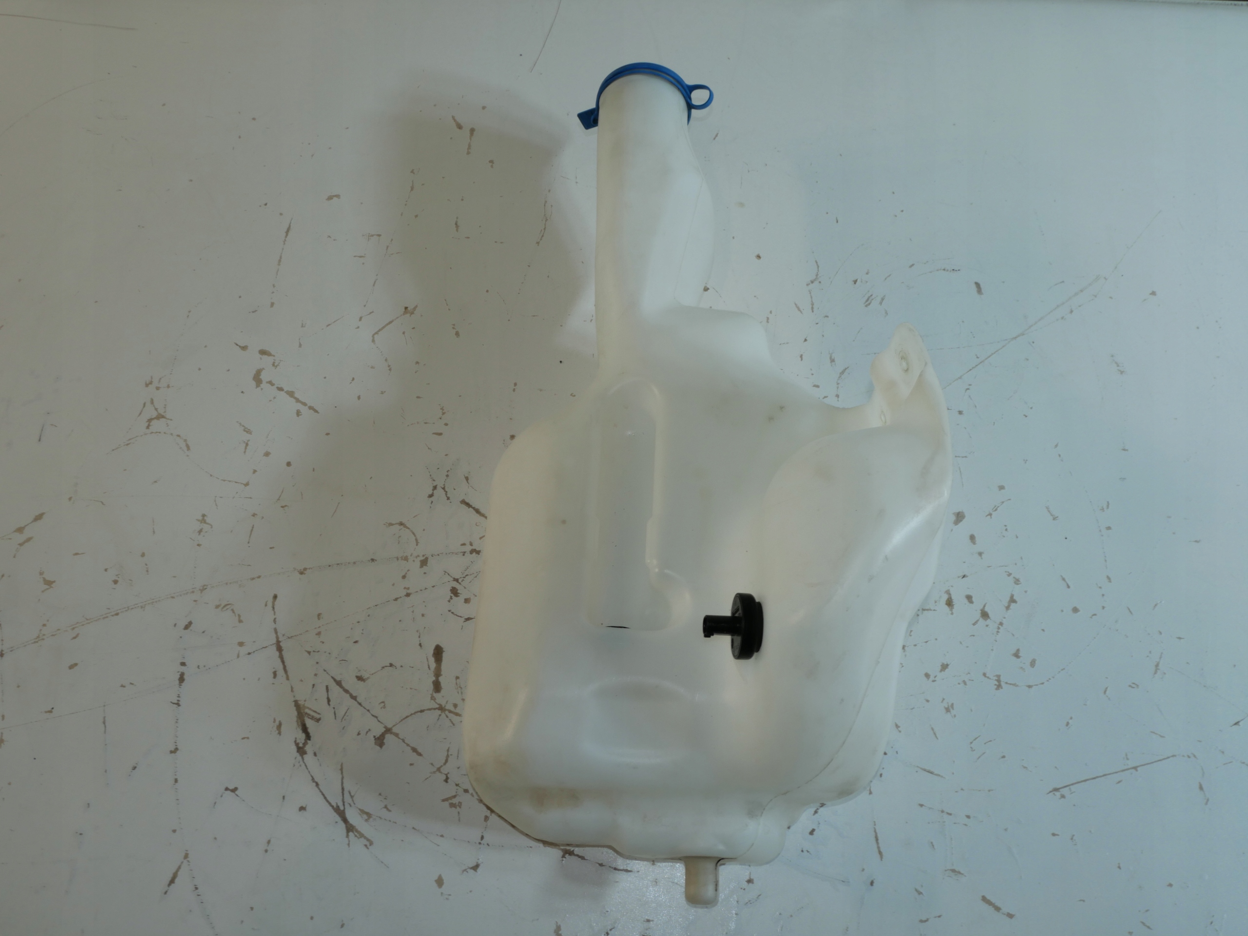 washer fluid tank SPRINTER 906 A9068690220