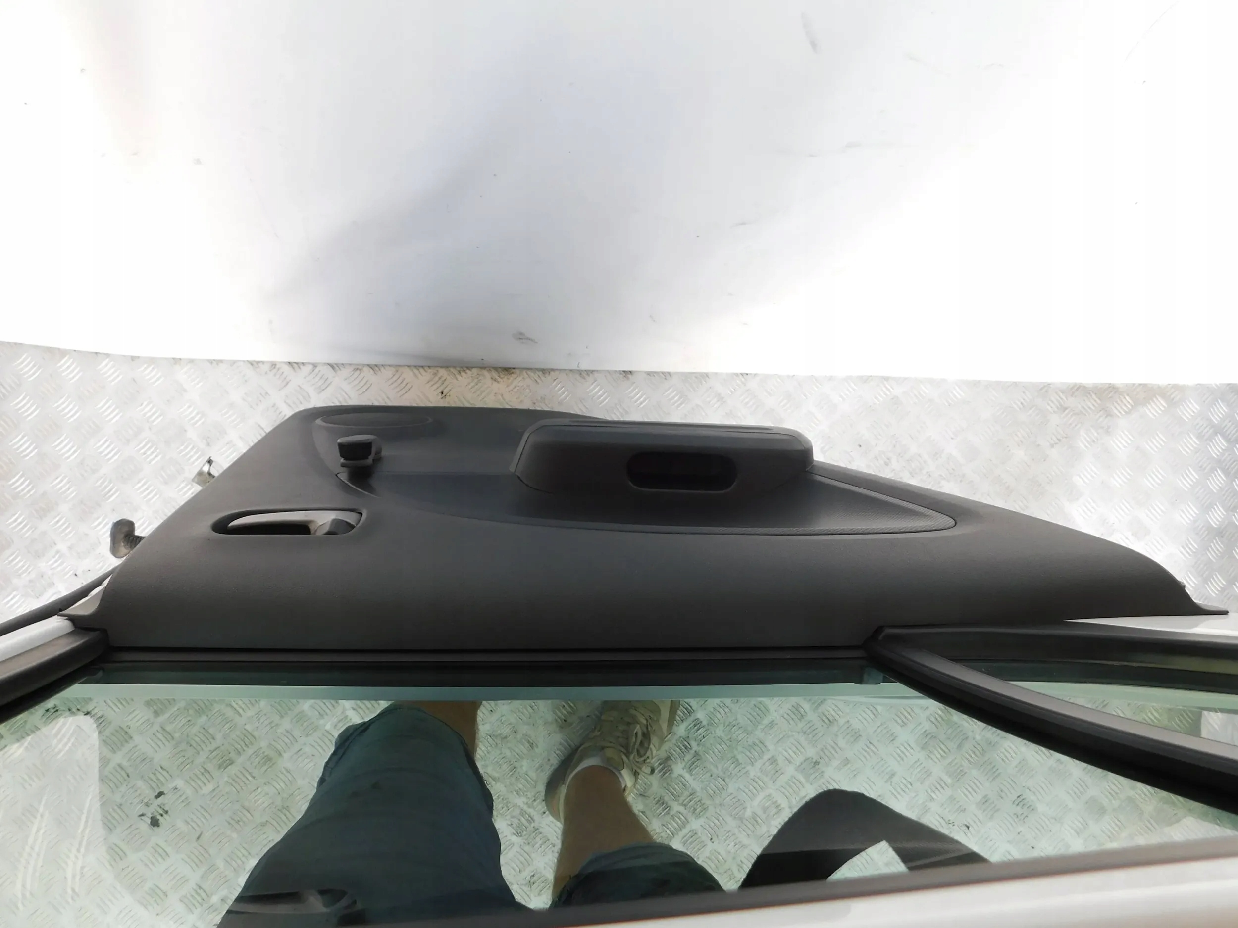 door rear part rear. left SUZUKI SPLASH