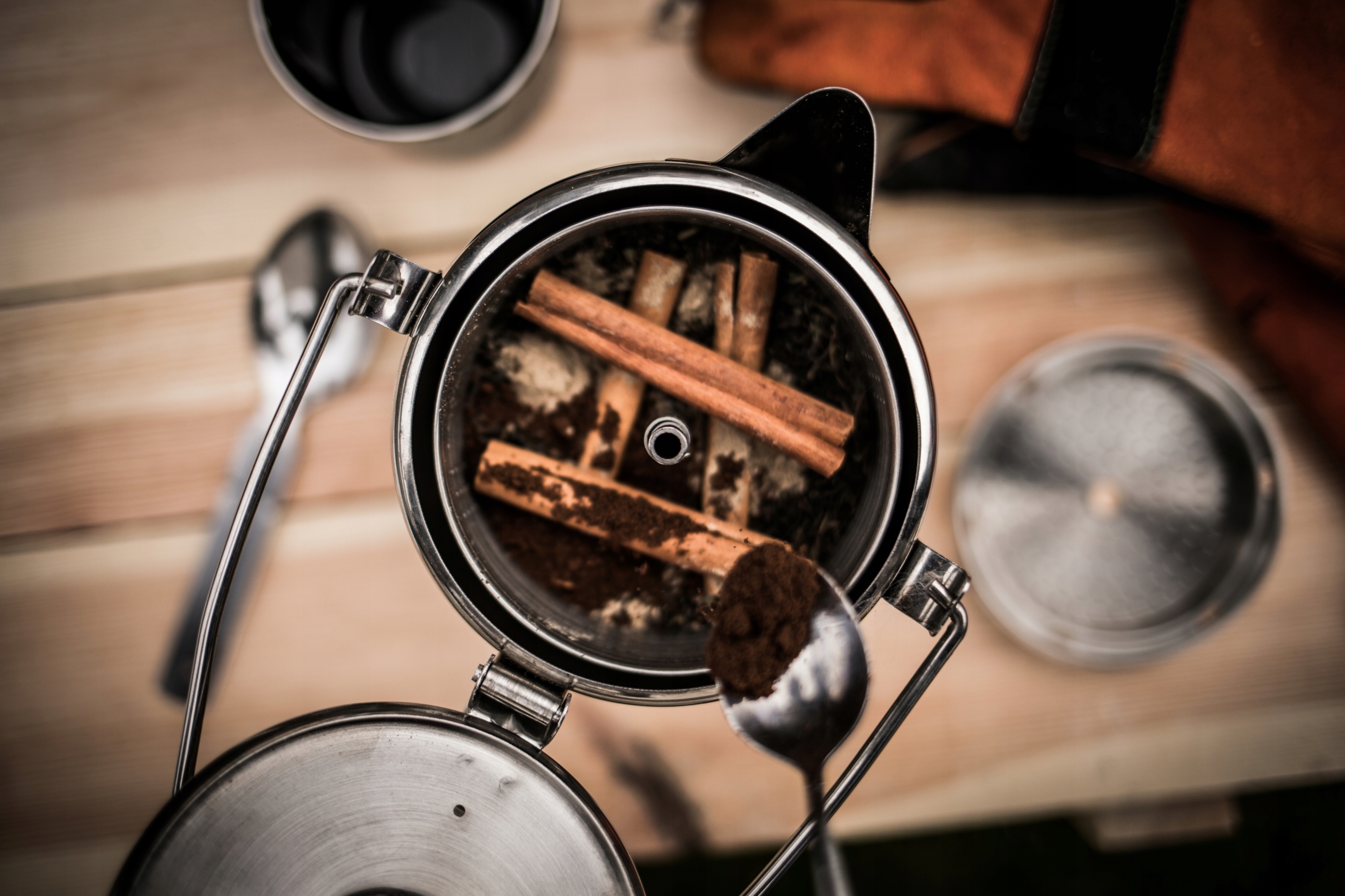 Perkolator PETROMAX PERKOMAX 2,1L Czajnik Kawiarka Do Kawy i Herbaty Pojemność 2100 ml