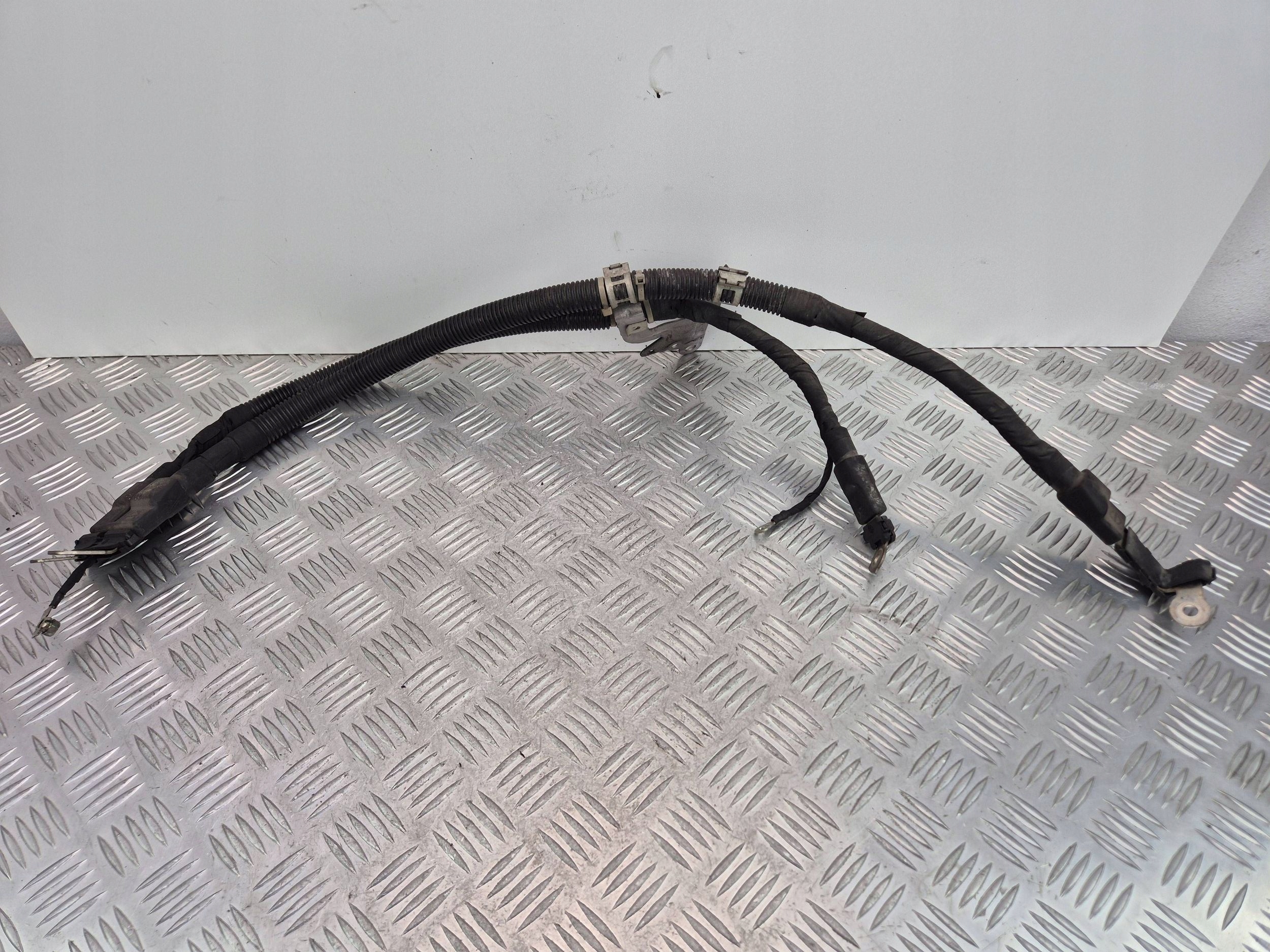 Mercedes C180 CGI W205 bundle przewodow A0025463335