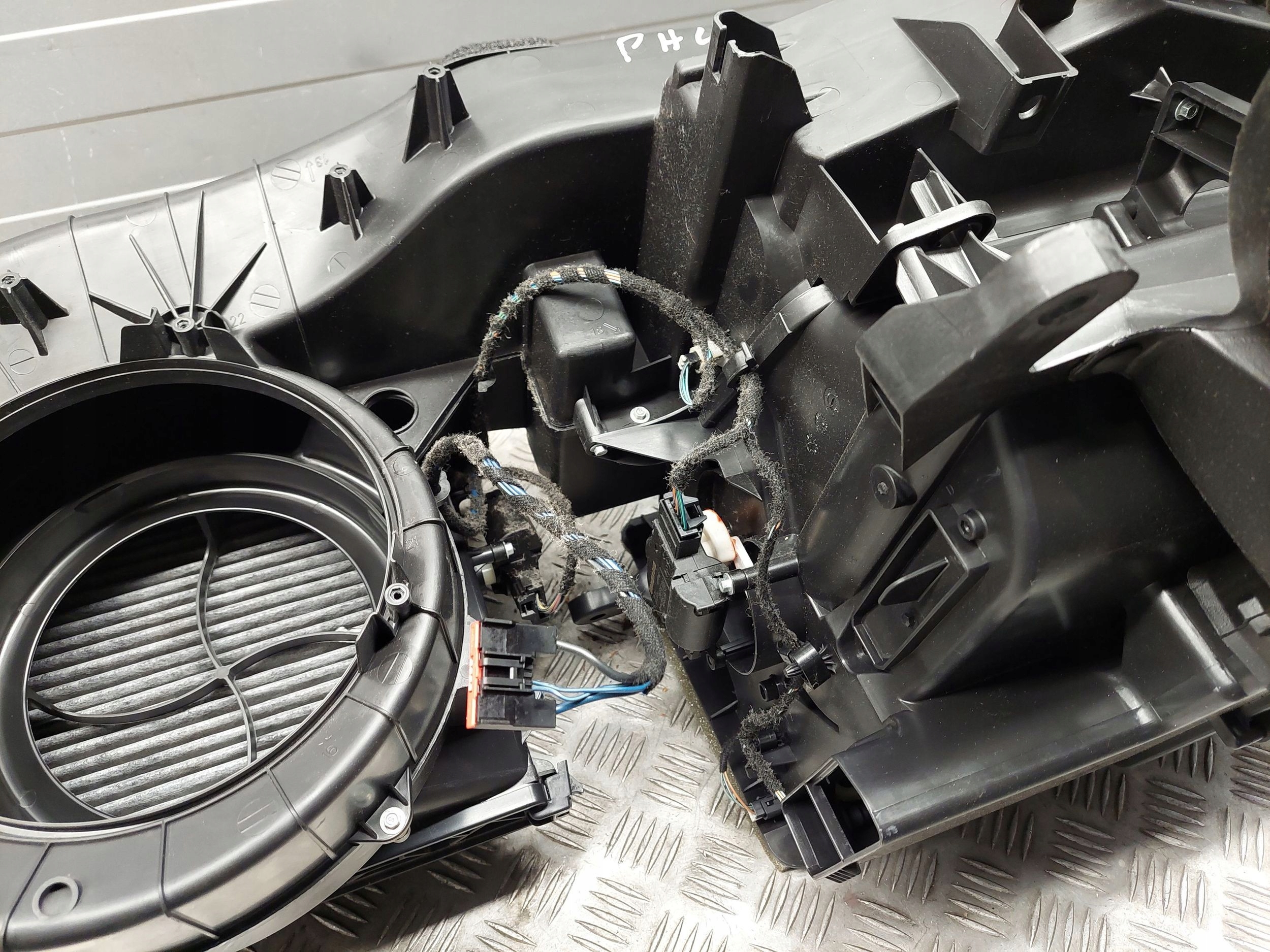 CHRYSLER PACIFICA 2018 с спереди радиатор отопителя / комплект