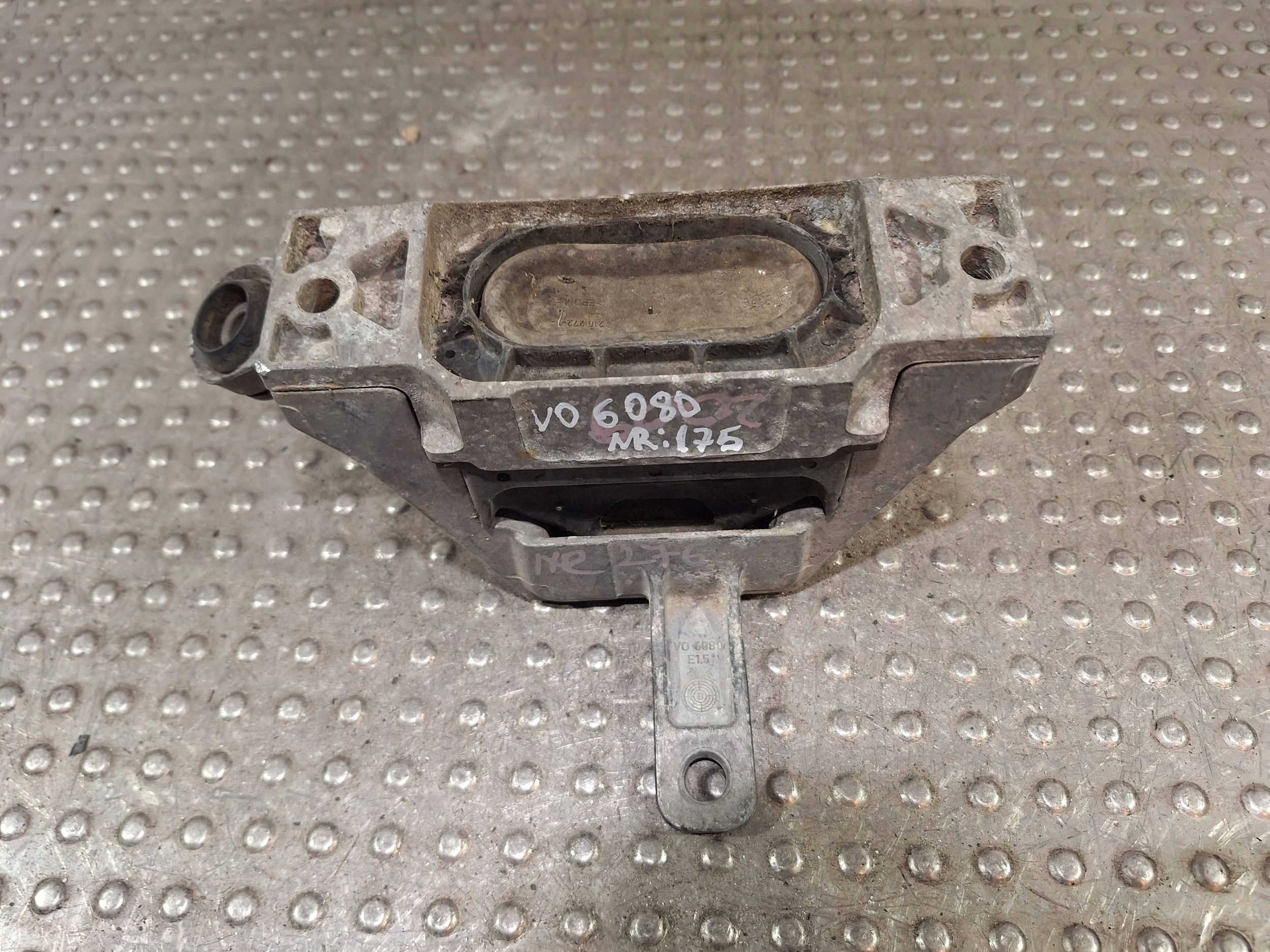 holder engine mount 13227717 OPEL INSIGNIA A 2.0 CDTI 08