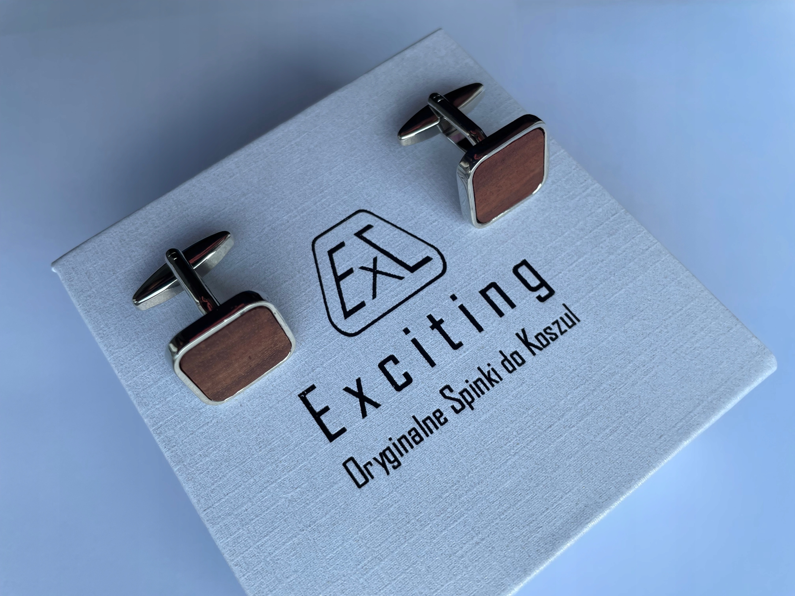 Módní elegantní manžetové knoflíčky Exc Šachovnice z exotického dřeva.