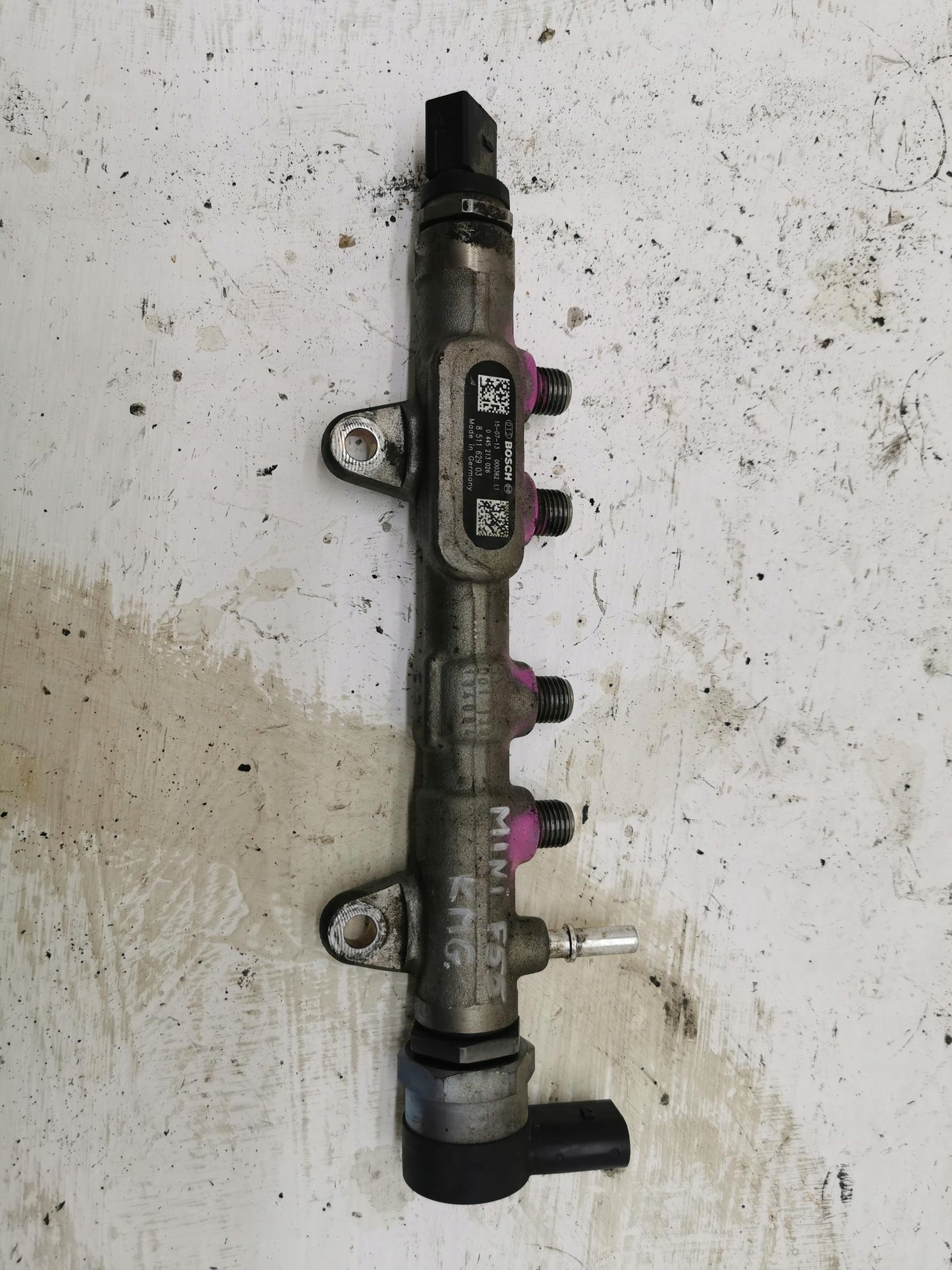 Rampe injection MINI COOPER F55 F56 1.5D 8511629