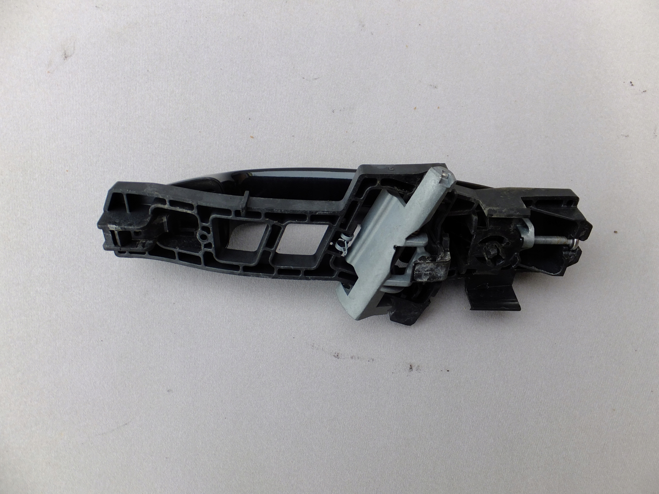handle left rear part ford fiesta mk7 2010r