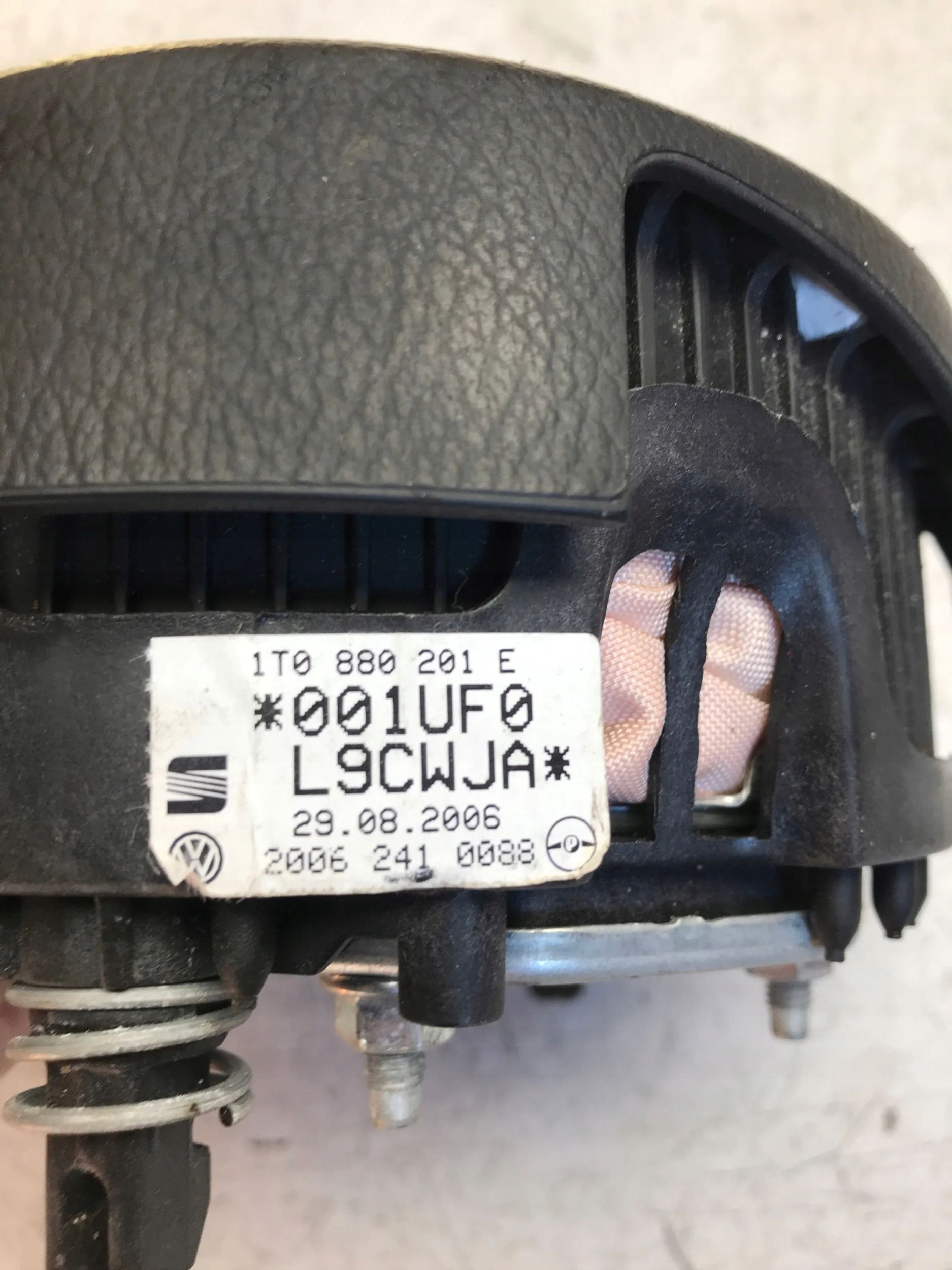 airbag airbag driver´s TOURAN 1T0880201E