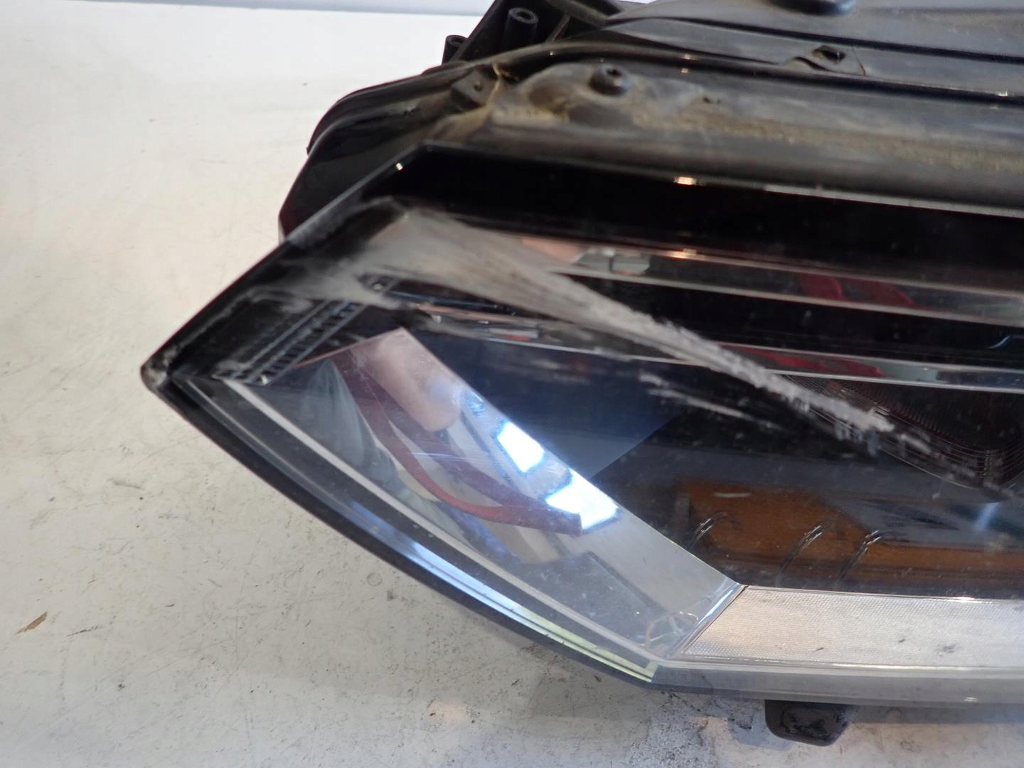 light front front left VW PASSAT B8 2014- 3G1941005B