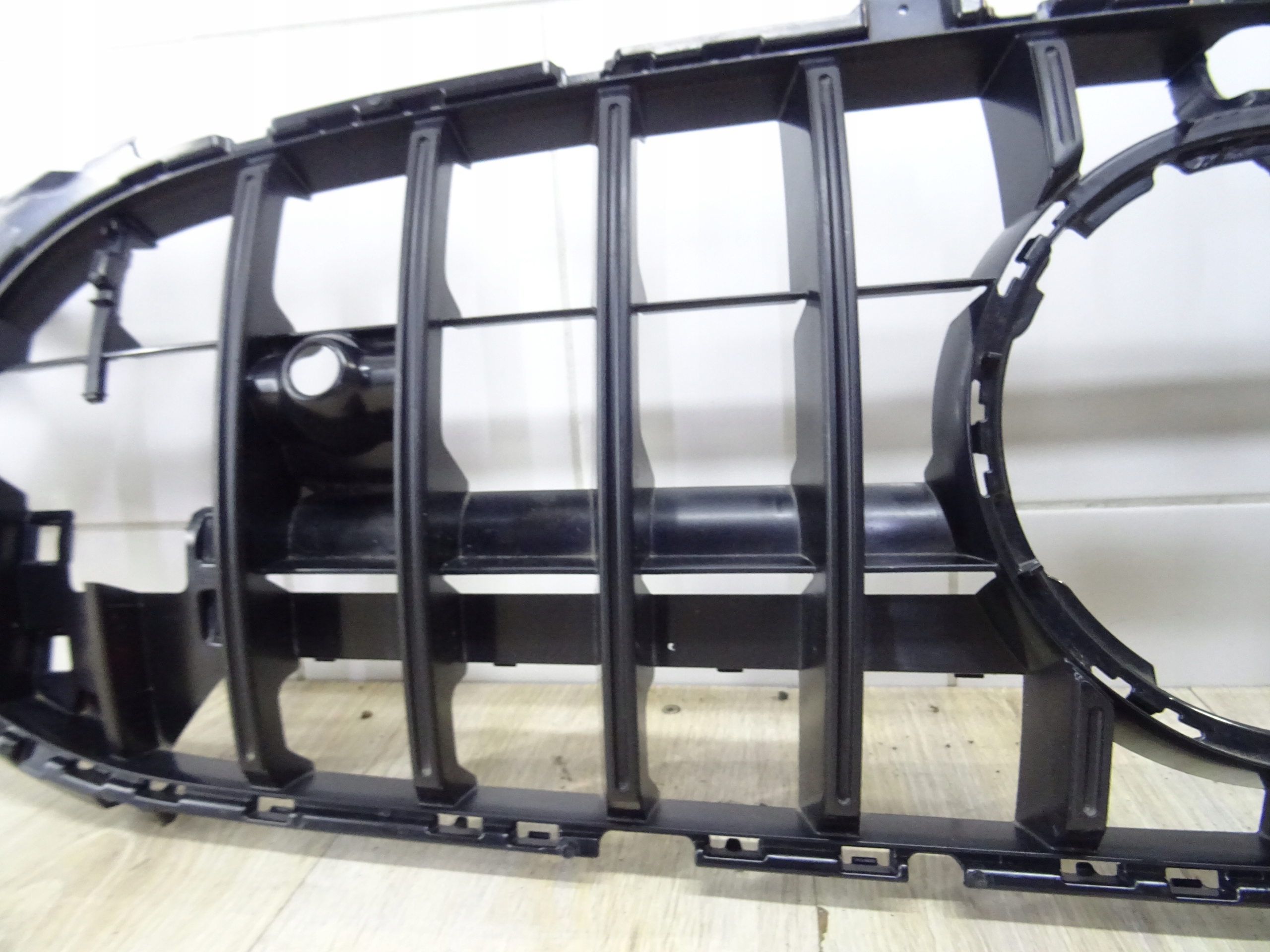 GRILL ATRAPA A1928880400 C192 GT MERCEDES Numer katalogowy oryginału A1928880400