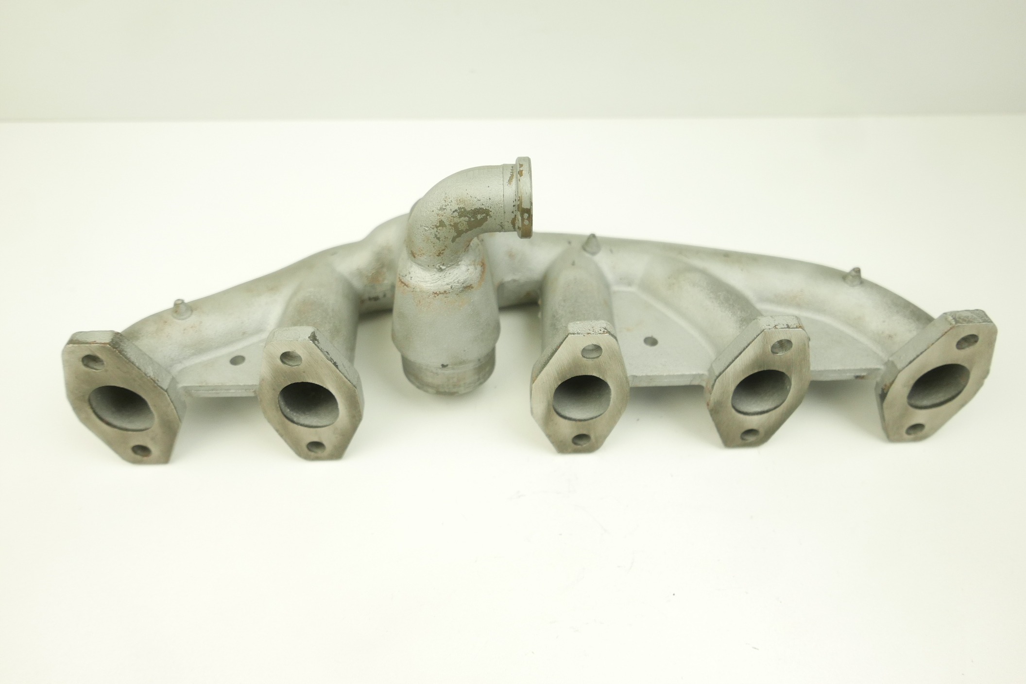 KOLEKTOR WYDECHOWY LRT K950 VW TOUAREG 070253017 Part number K950