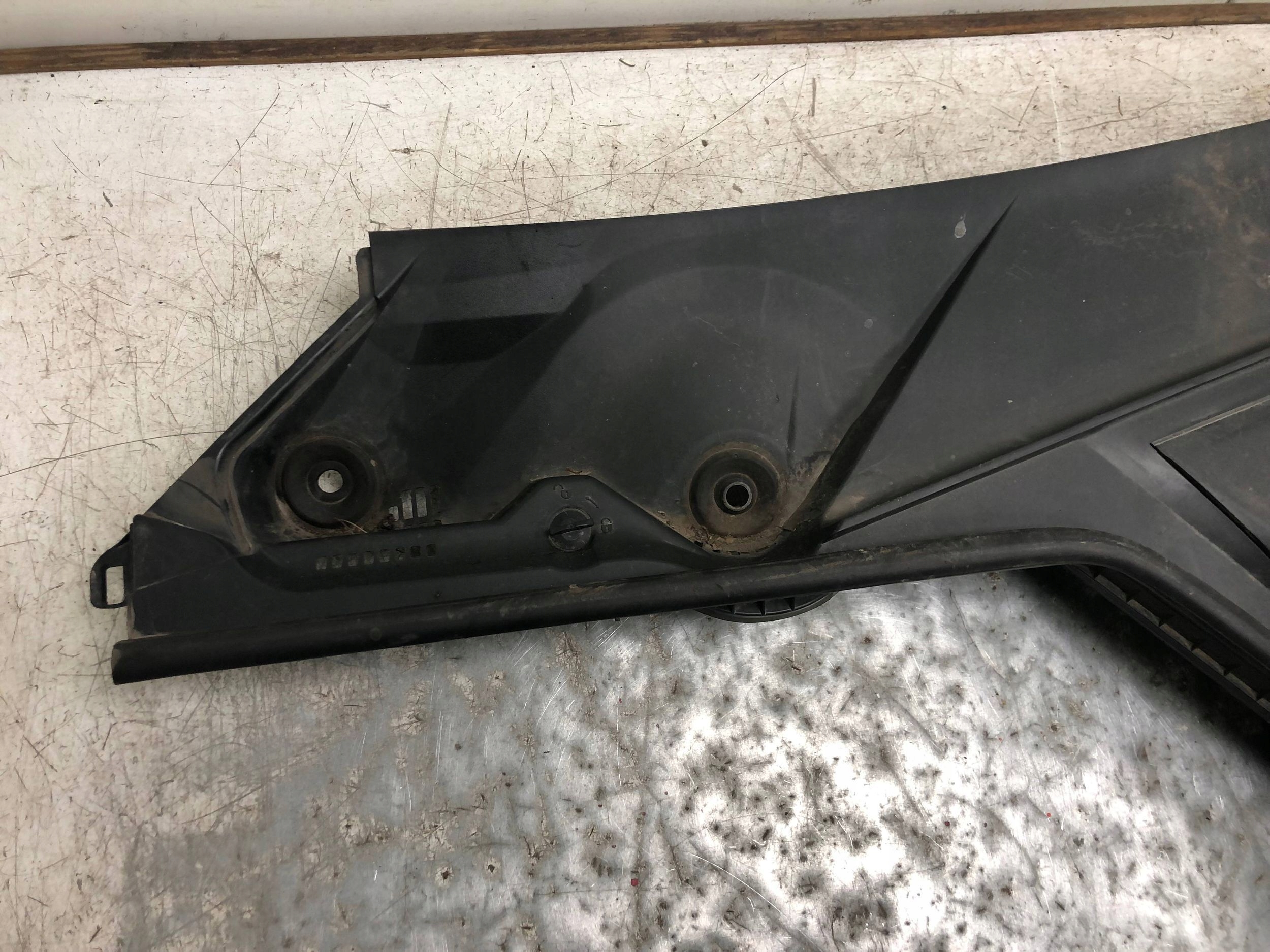 torpedo left MERCEDES W205 KOMBI A2058308902