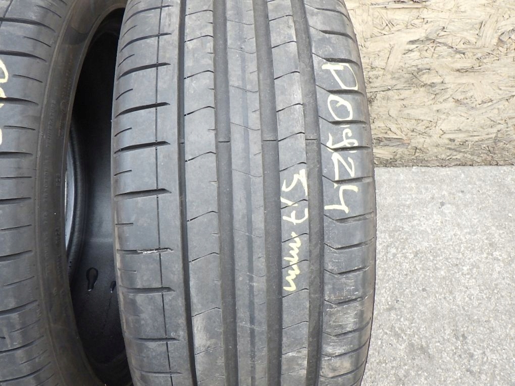 Pirelli P Zero 255 40 R21 102W 2024 gomma letnia
