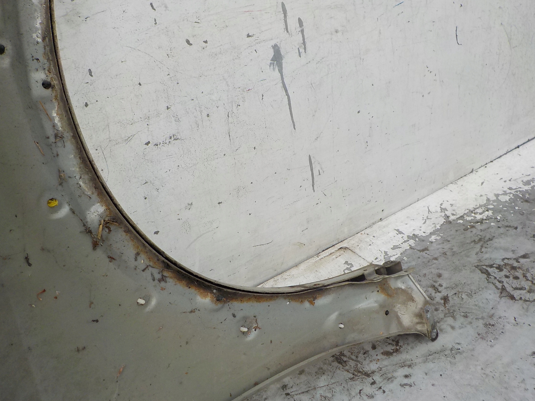 176 SUBARU OUTBACK fender left front front