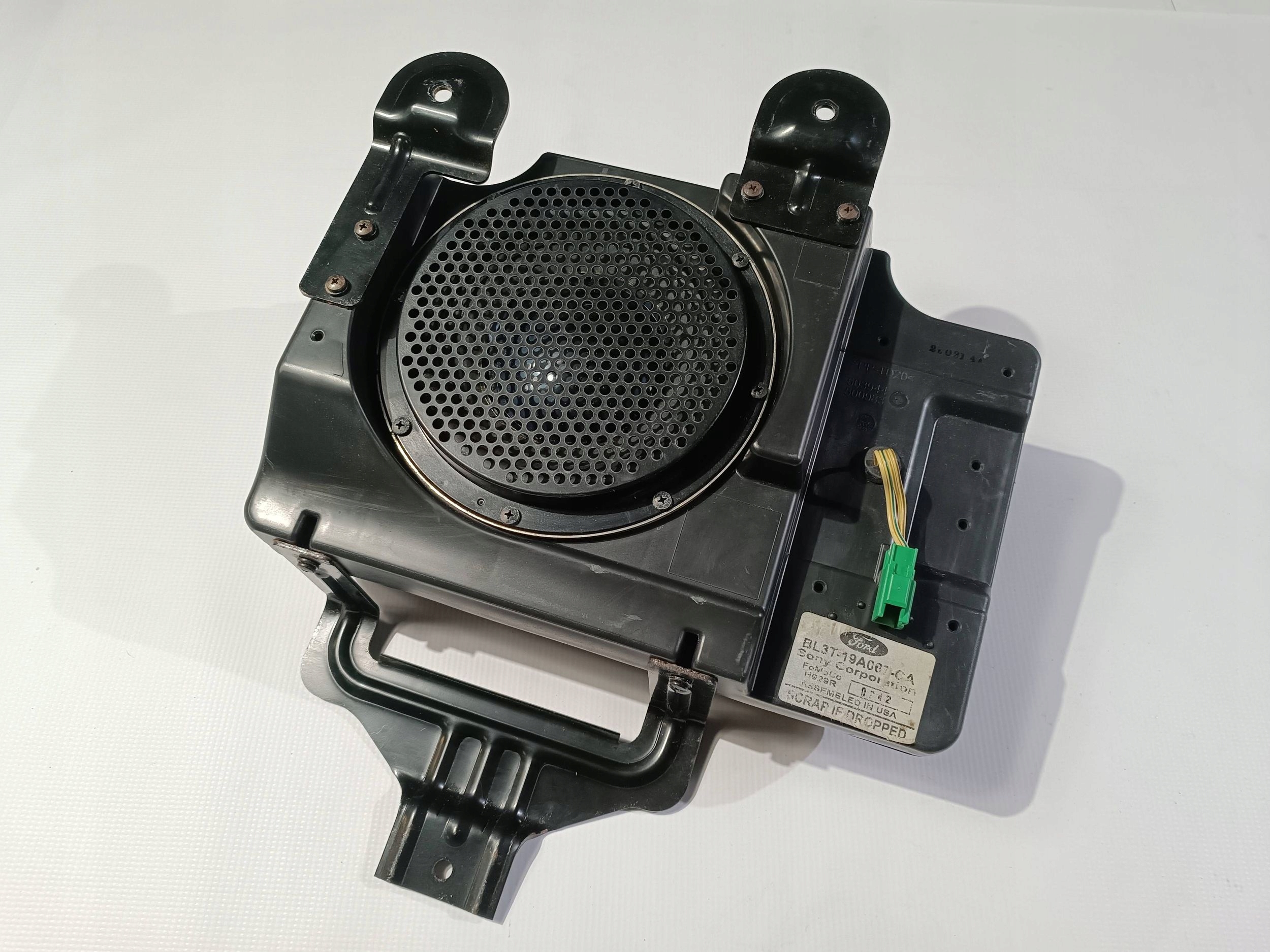speaker niskotonowy subwoofer SONY Ford F150 2009-2014