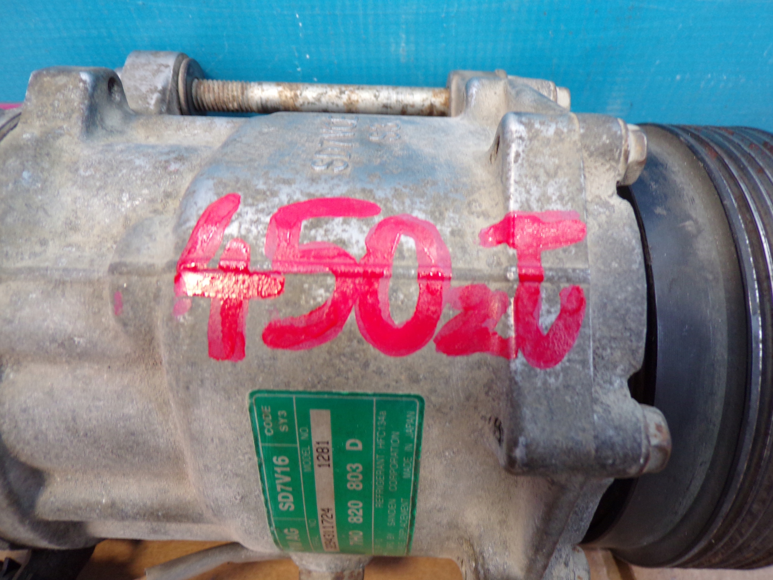 VW T5 TRANSPORTER 1.9 TDI 04- compressor compressor; of the air conditioning