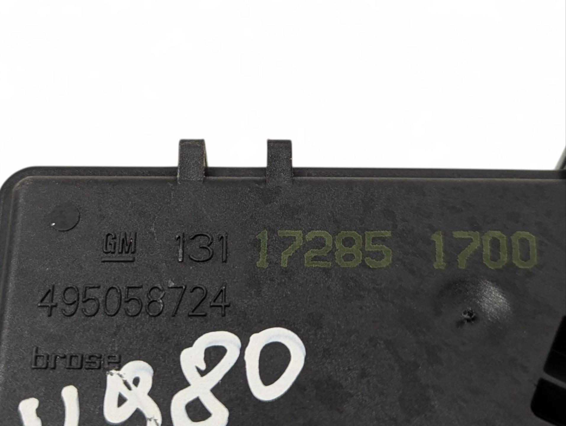 lock bonnet boot Opel Zafira B facelift 2010 13117285