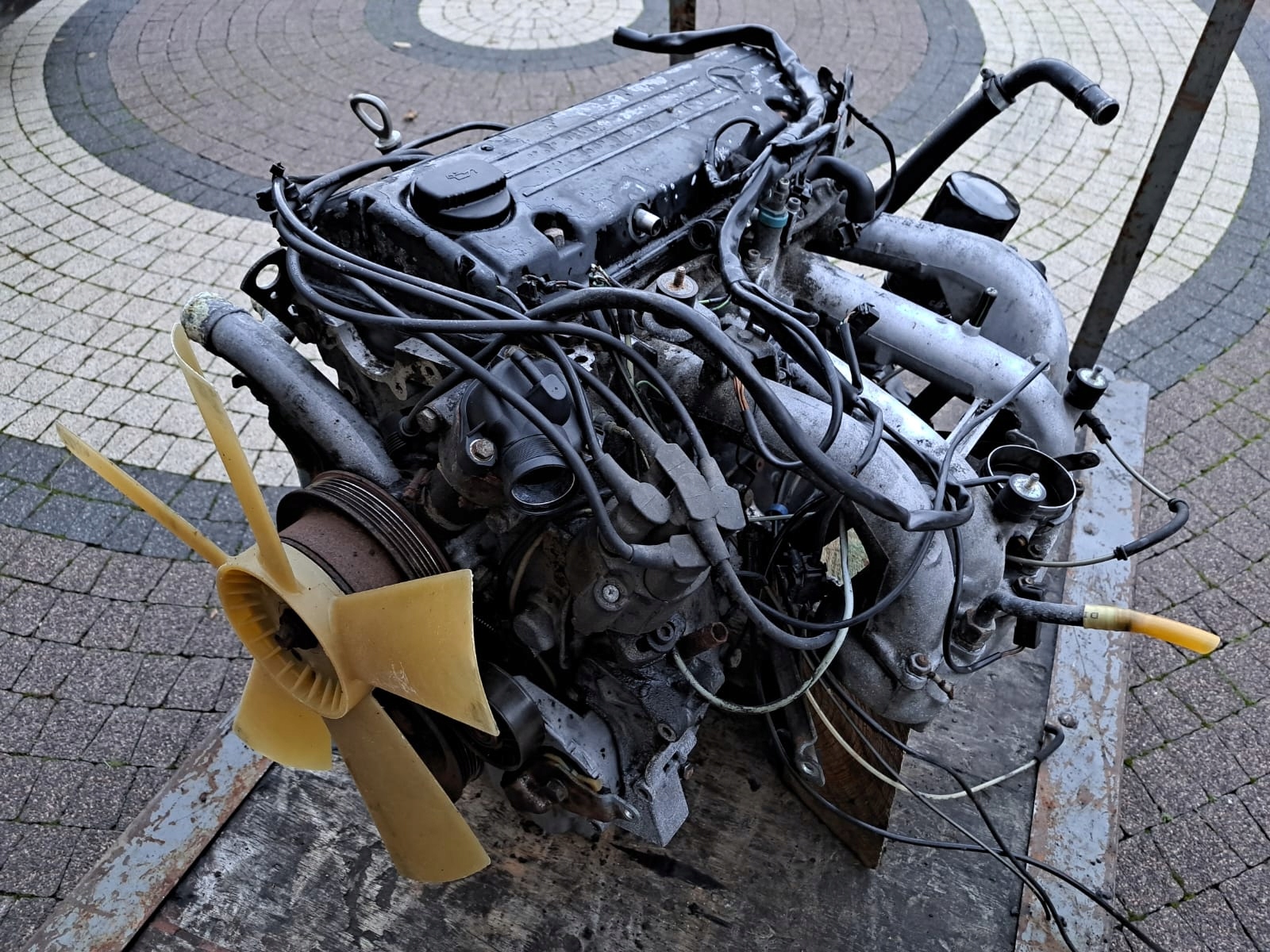 Двигатель mercedes w124 w201 2.3 m102 102. 982 102982 97kw