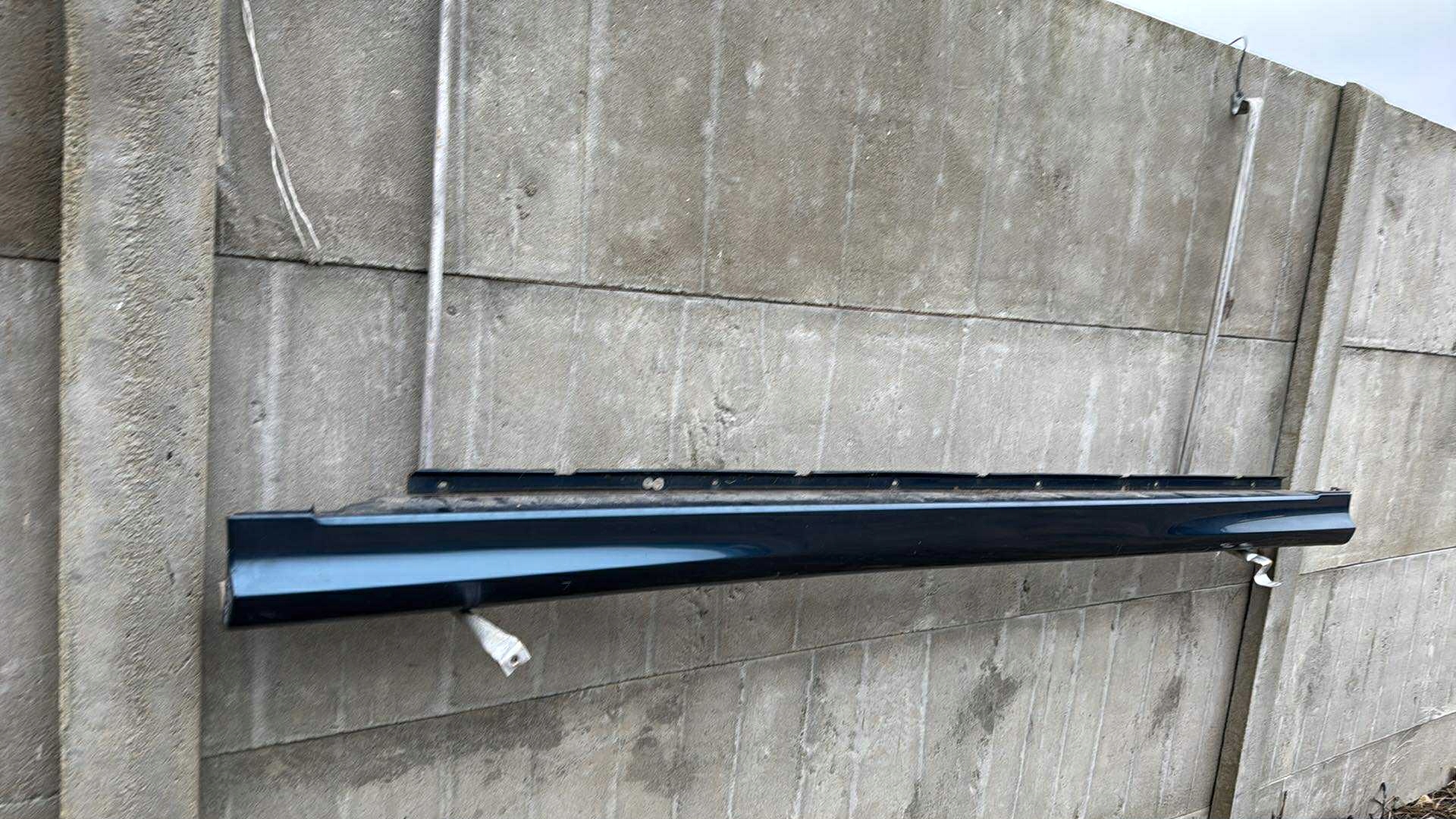 moulding threshold right SAAB 93 9-3 cap of the threshold threshold colour 300 AERO