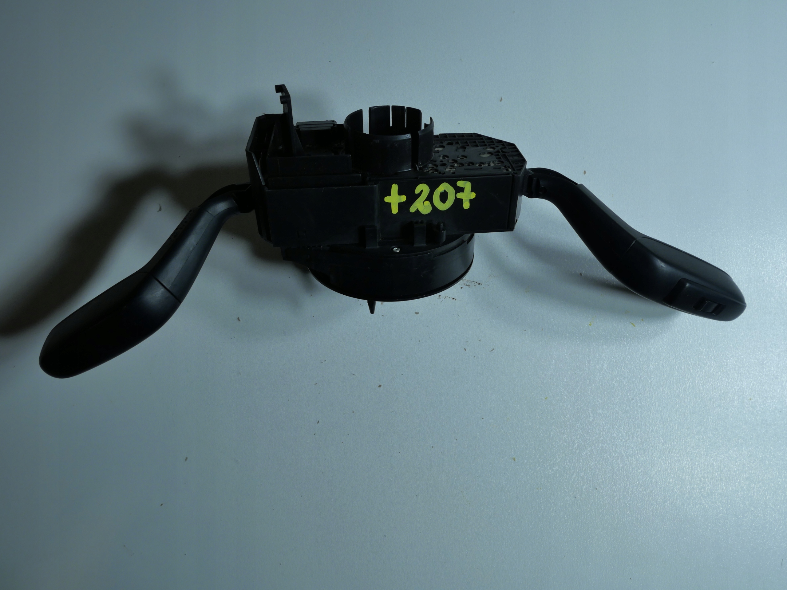 steering wheel levers and controls ring VW T5 7H0