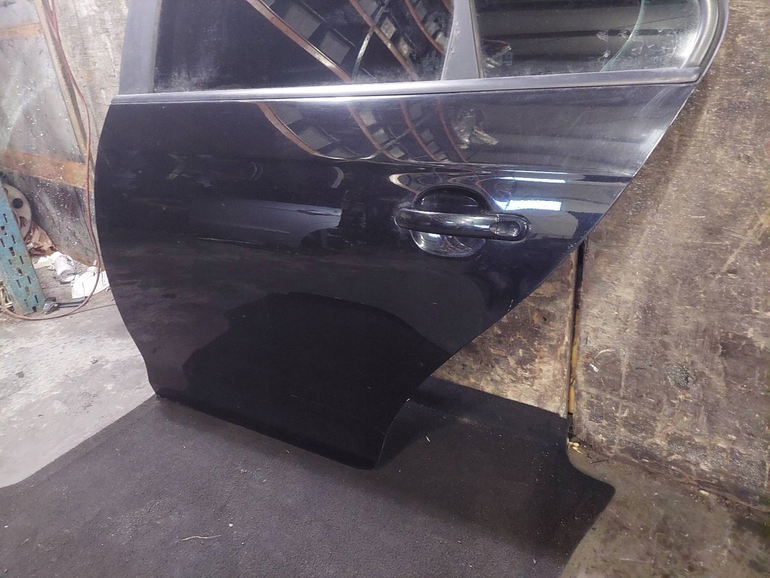 door complete left rear part VOLKSWAGEN JETTA V LC9X
