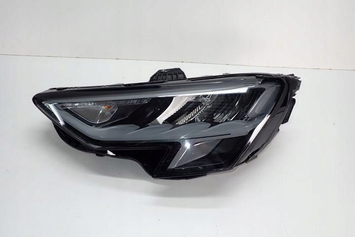 AUDI A3 FULL LED 20- reflektor left light left 8T0941011