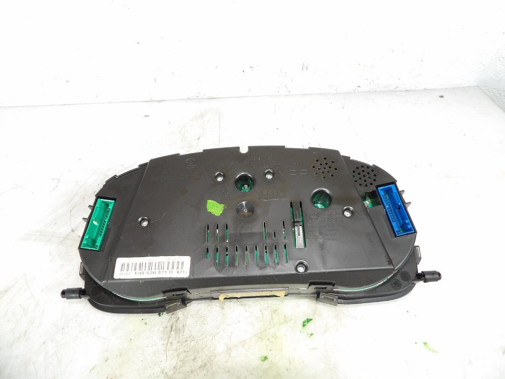 SKODA OCTAVIA and 1.6 B dials 1U0920811B