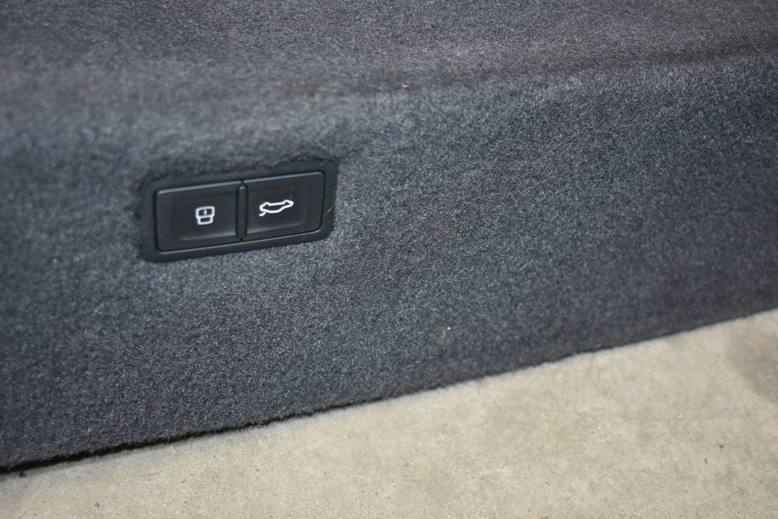 IDEALNE covers cover bonnet boot KPL. ALCANTARA LAMBORGHINI URUS 1