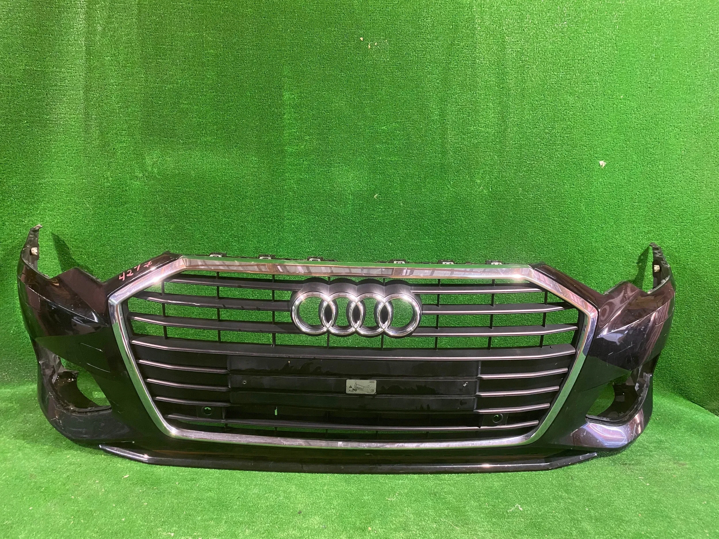 nárazník přední předek AUDI A6 C8