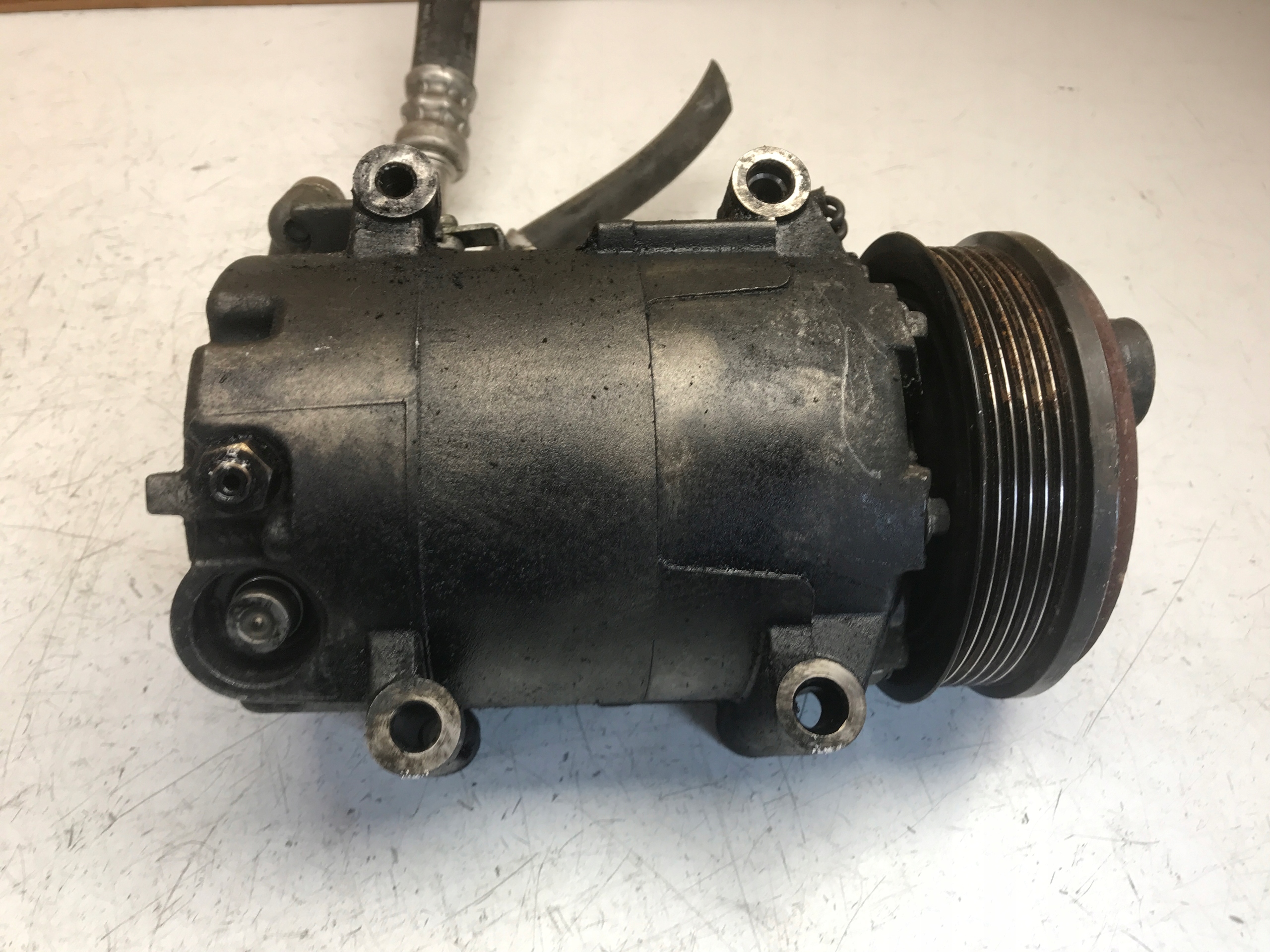 kompresor klimatizaci FORD FOCUS 3N5H-19D629-KF