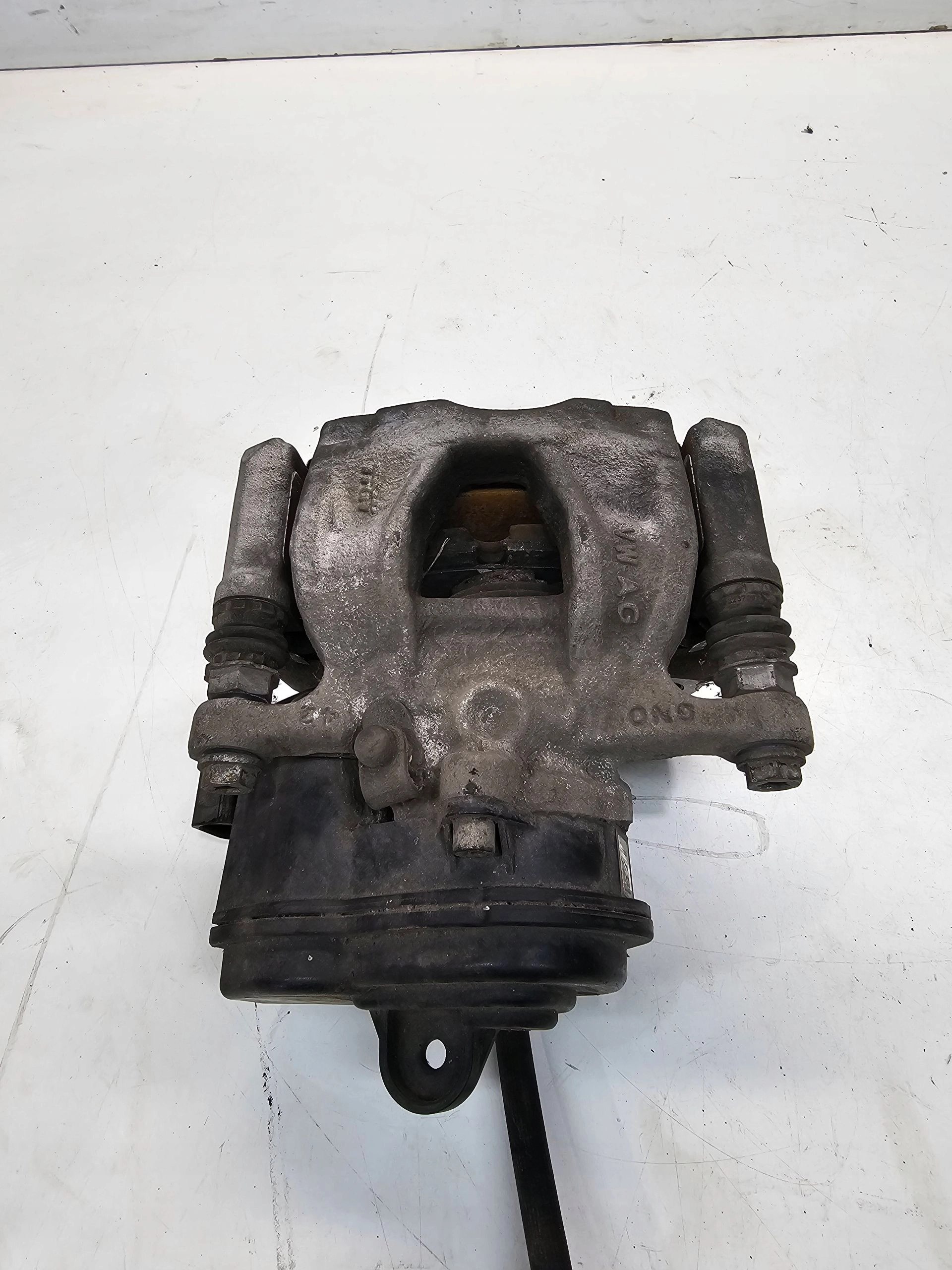 caliper brake left rear part AUDI A4 B9 A5 8W0405BL