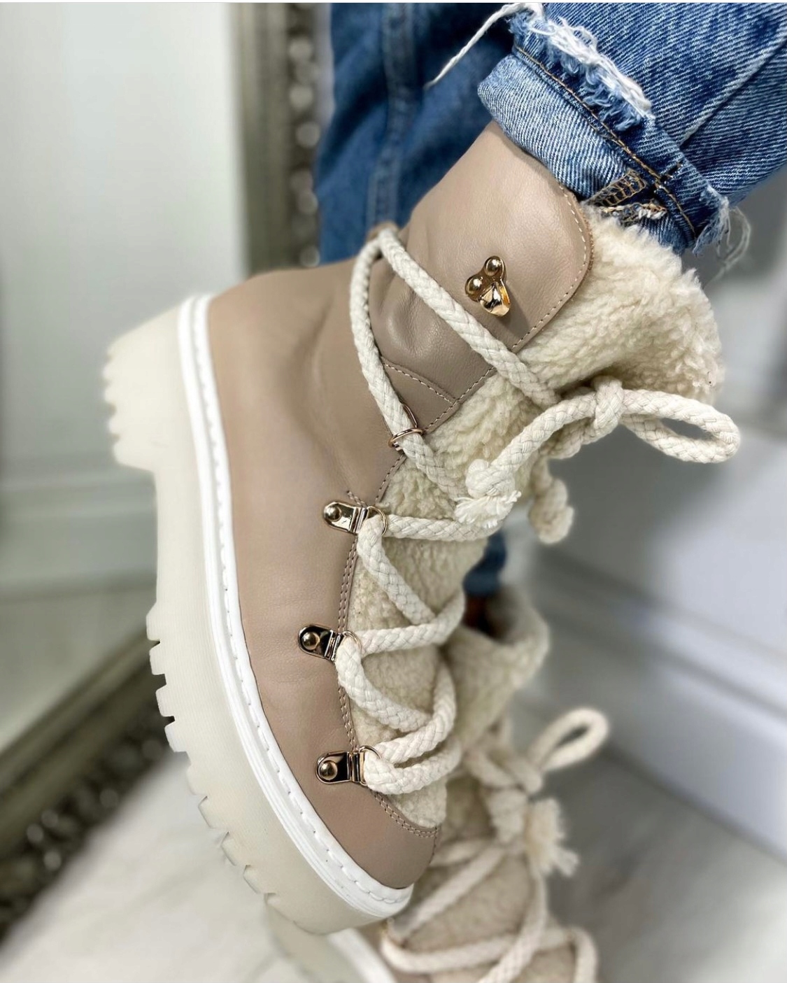 Cena Ulmani 25908 sněhule z přírodní kůže béžové vel. 40