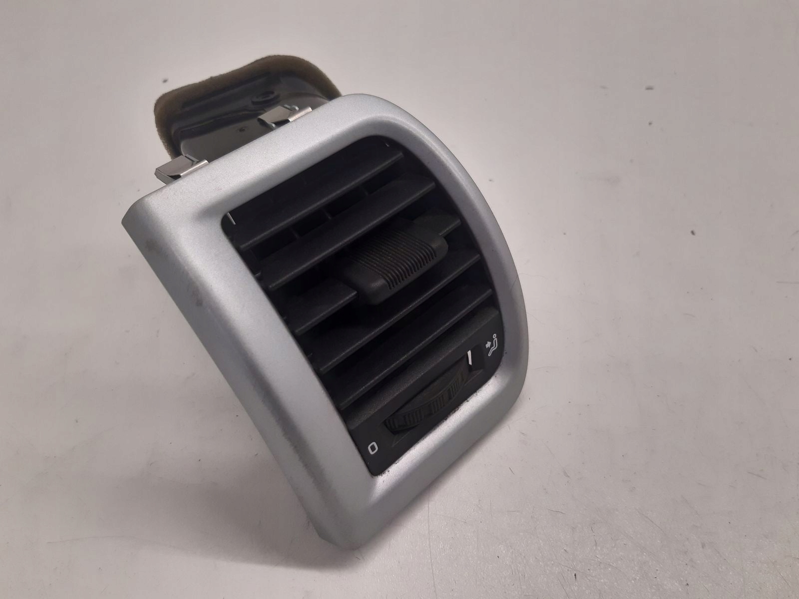 grid air conditioning devices right left Skoda Roomster 1,9 TDI