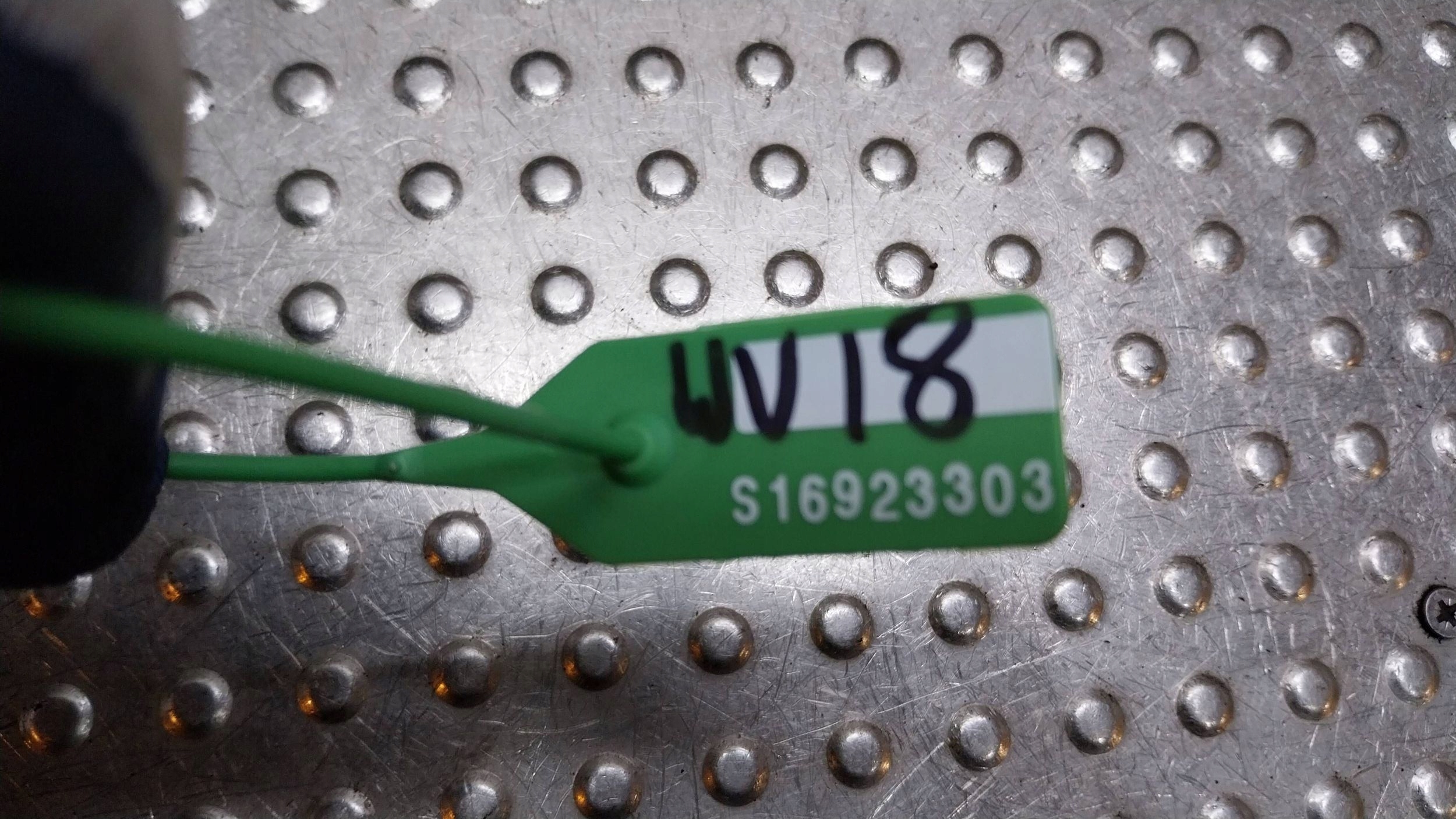 arm left front 9492119 VOLVO S60 and V70 II 2.4D