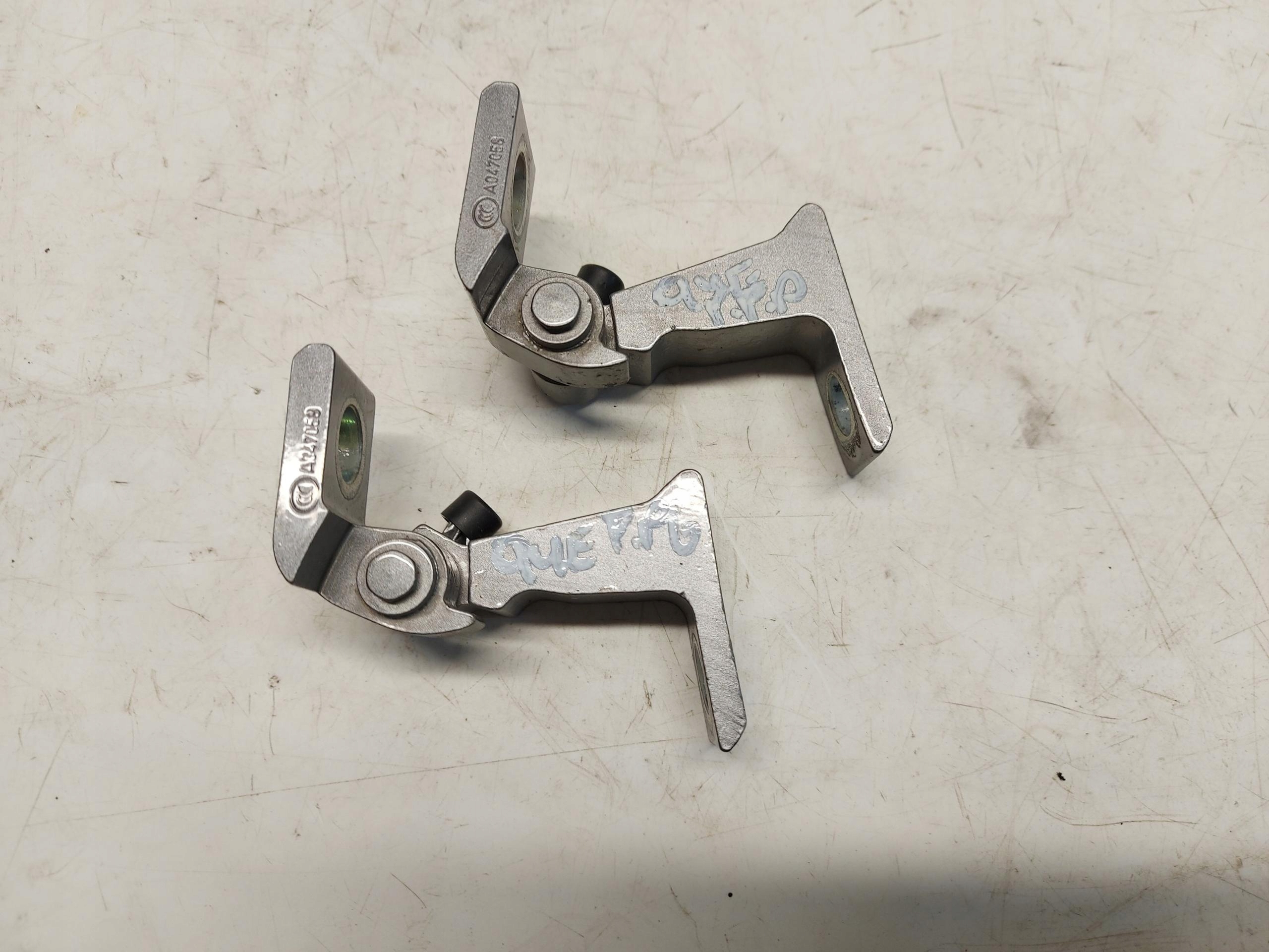 Audi Q4 E-TRON 89A 89E hinge door right front GORA DOL