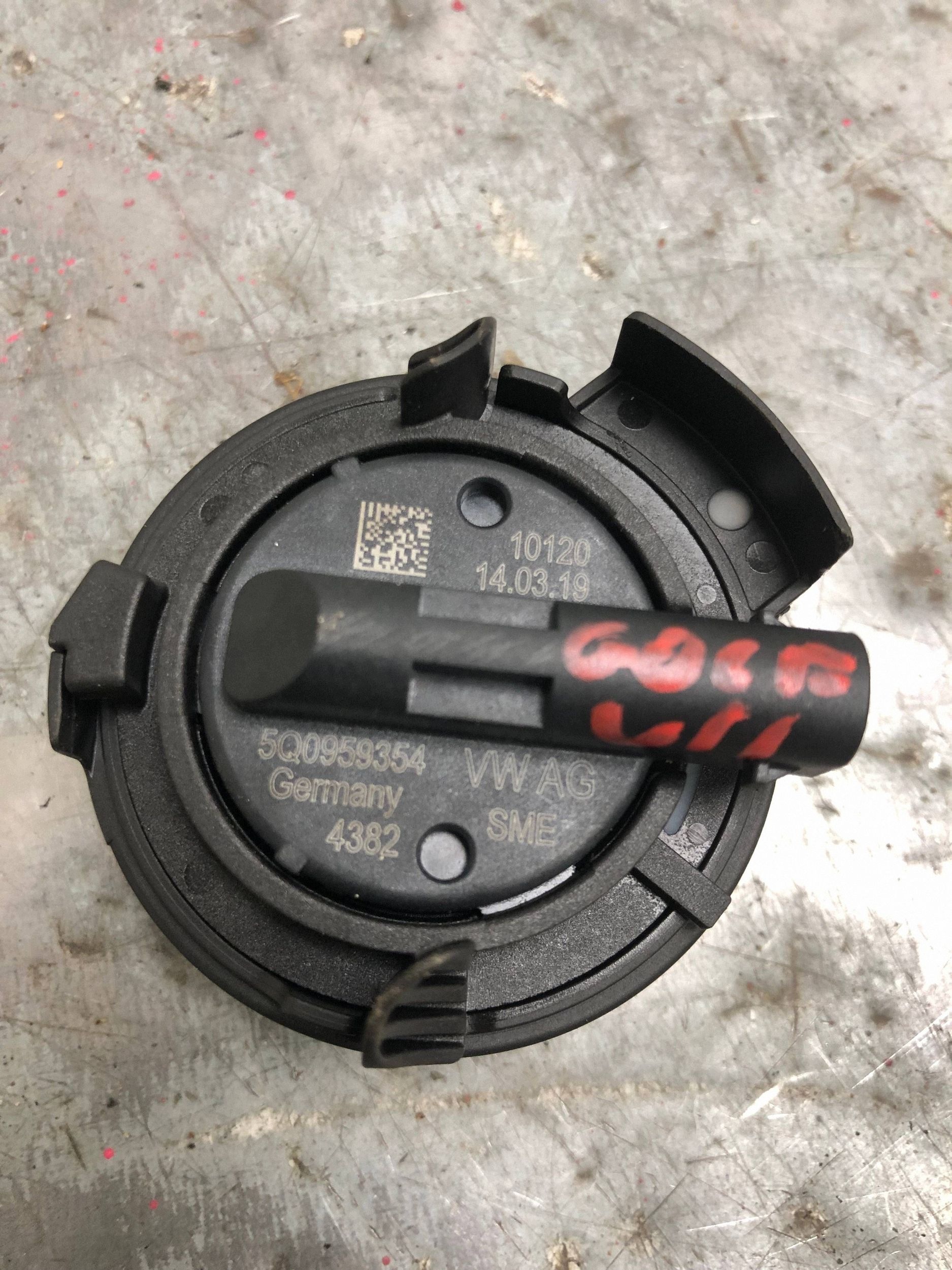Crashsensor Drucksensor VW GOLF VII LIFT HB 5Q0959354