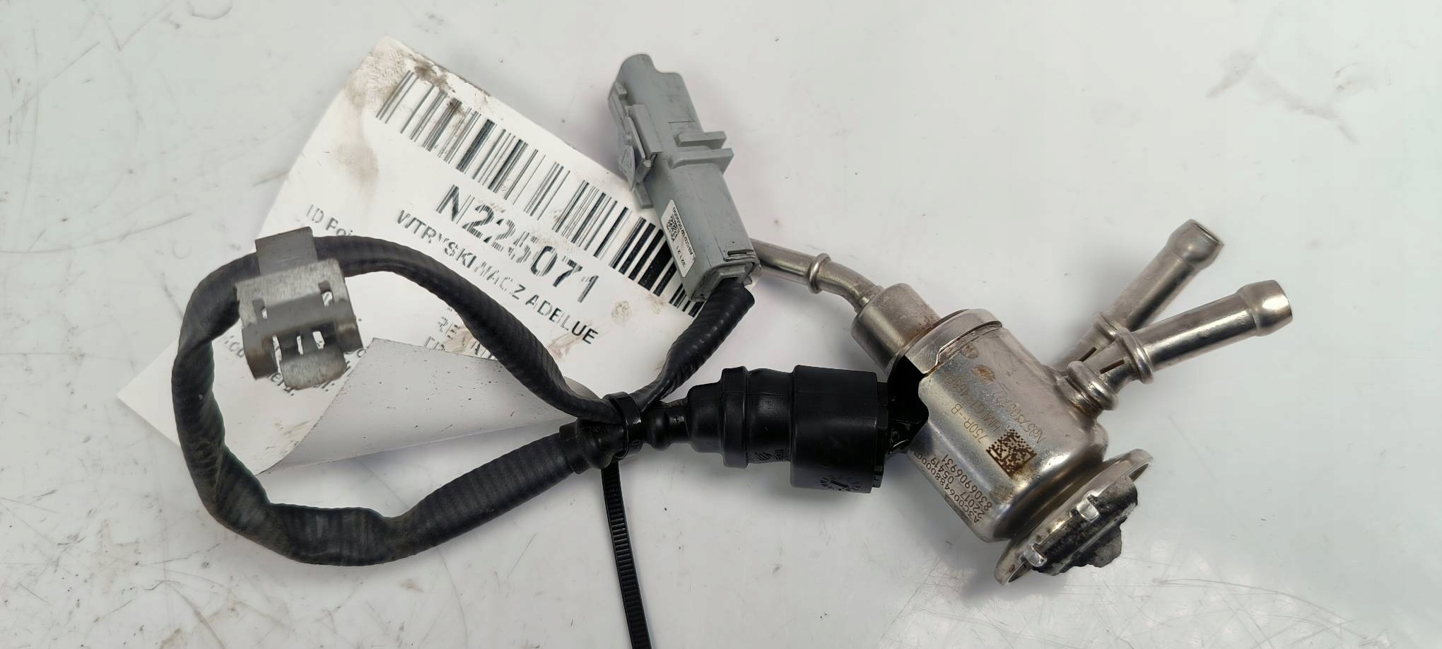 injector ADBLUE 8306906931 RENAULT TRAFIC III
