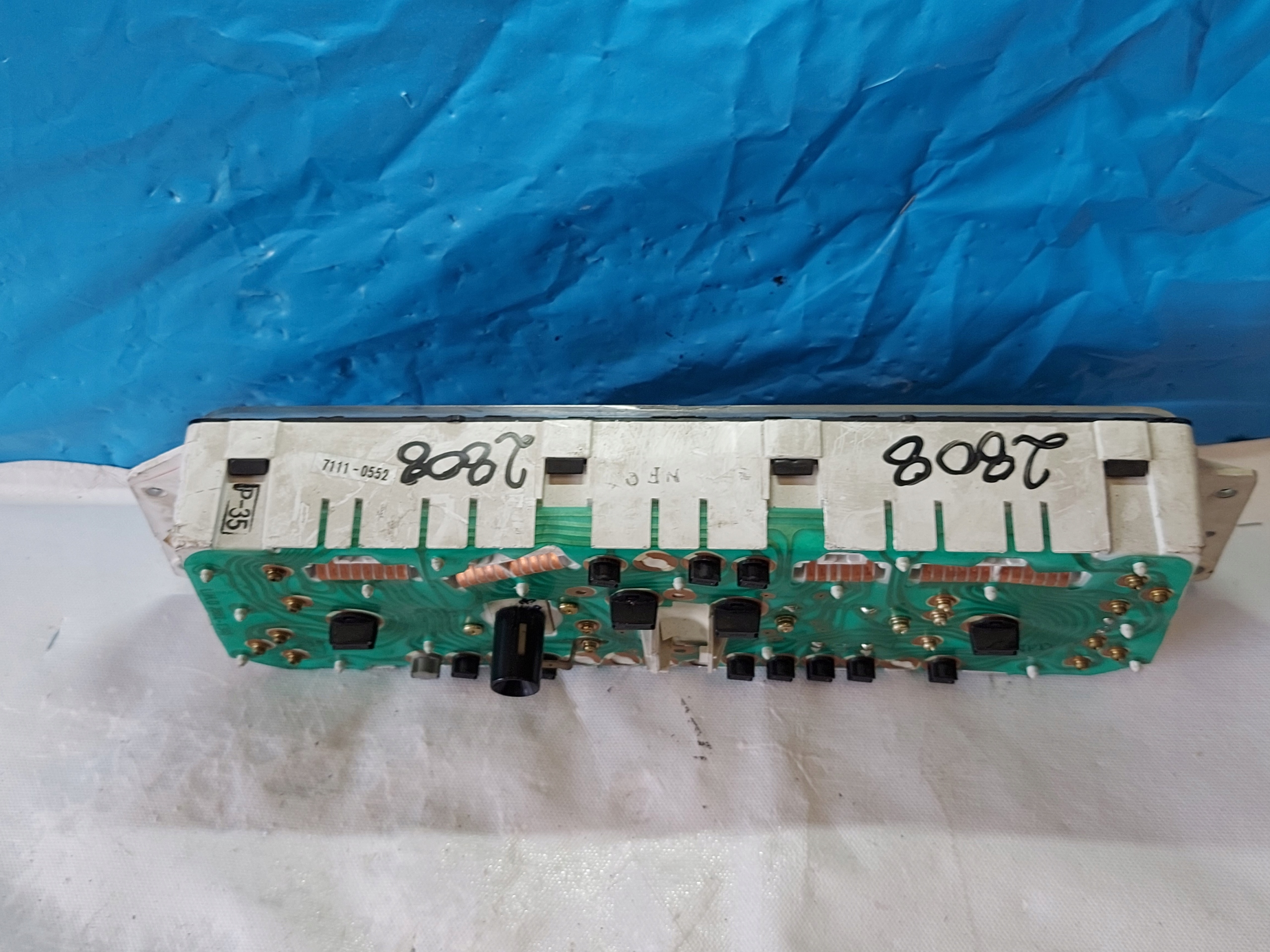 dials clock HYUNDAI SONATA 1992r 7111-0552