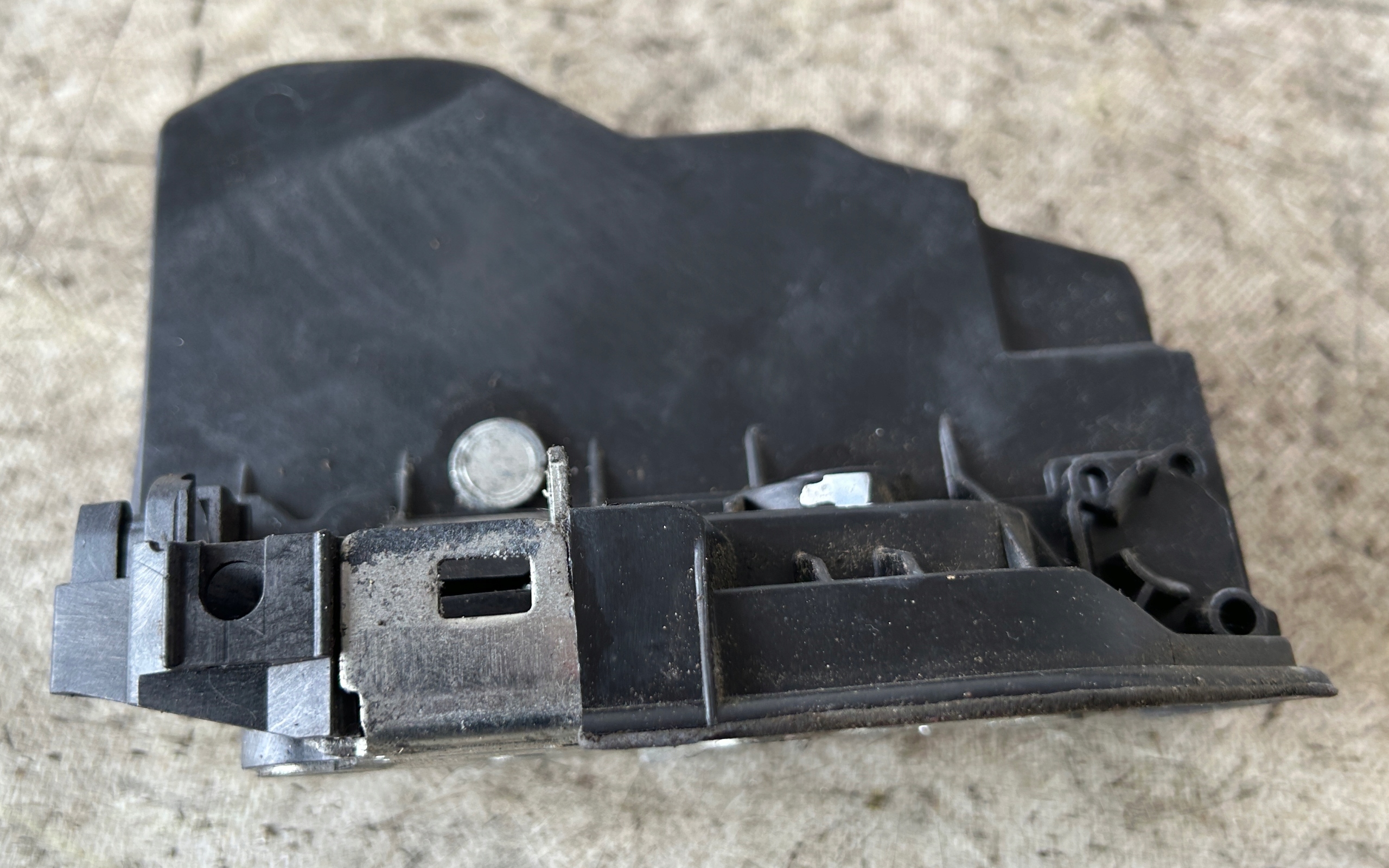 brava vrata lijevi prednji dio BMW E60 E63 E65 E70 716706