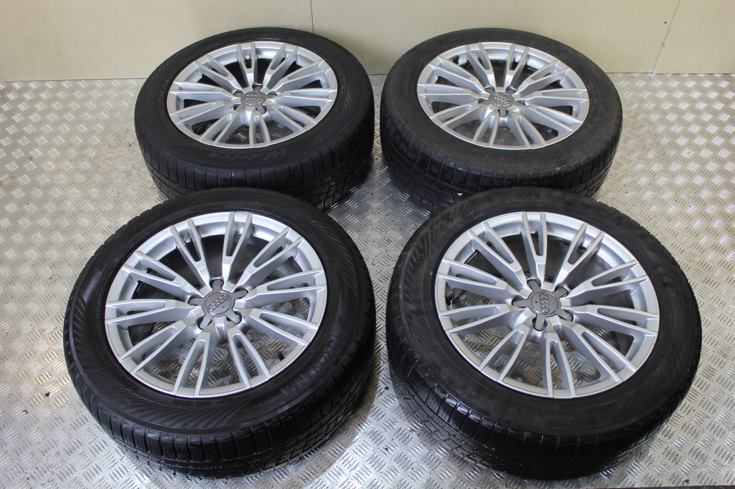 KOŁA FELGI ALUFELGI R18 AUDI A8 4N4 4N