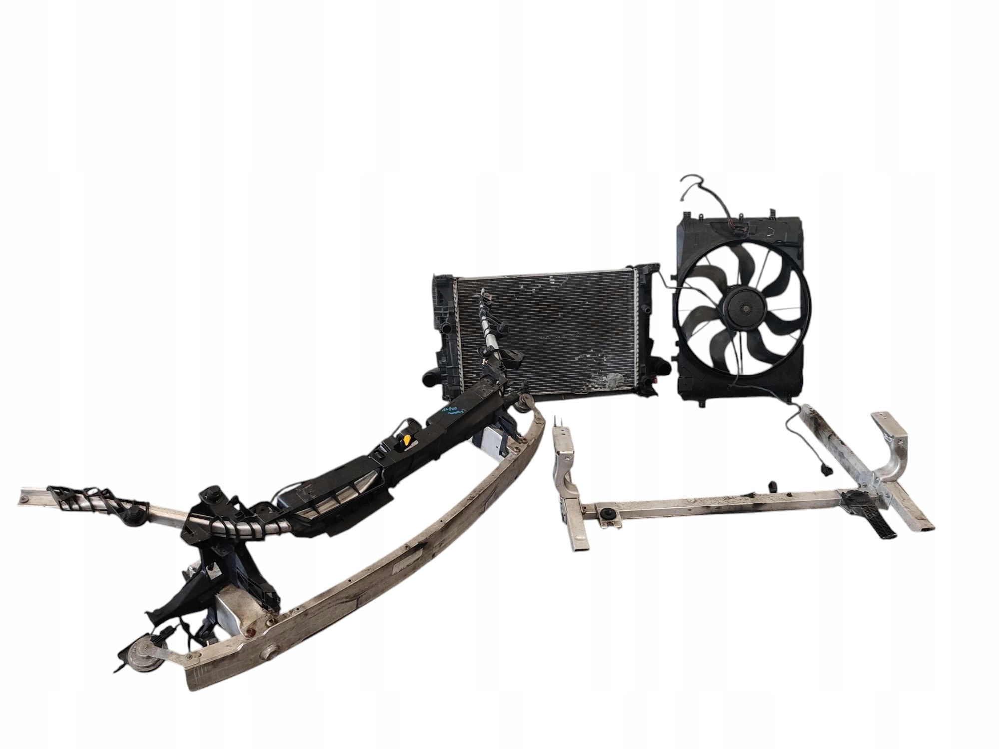 support panel for radiators pillar sider front fan MERCEDES X156 2.2 CDI