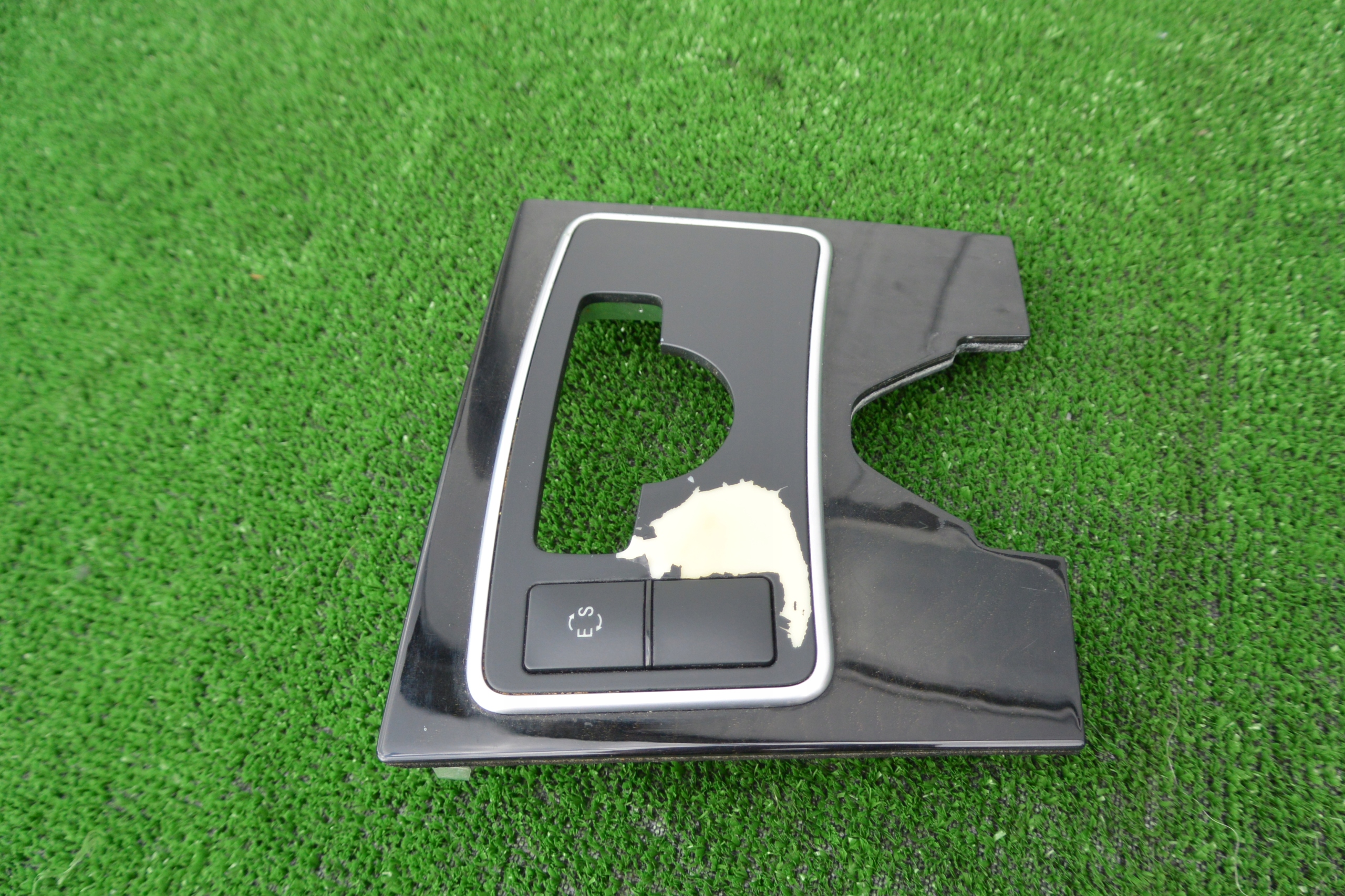 frame central TUNELU KOKPITU button DEKOR MERCEDES-BENZ E-KLASA W212