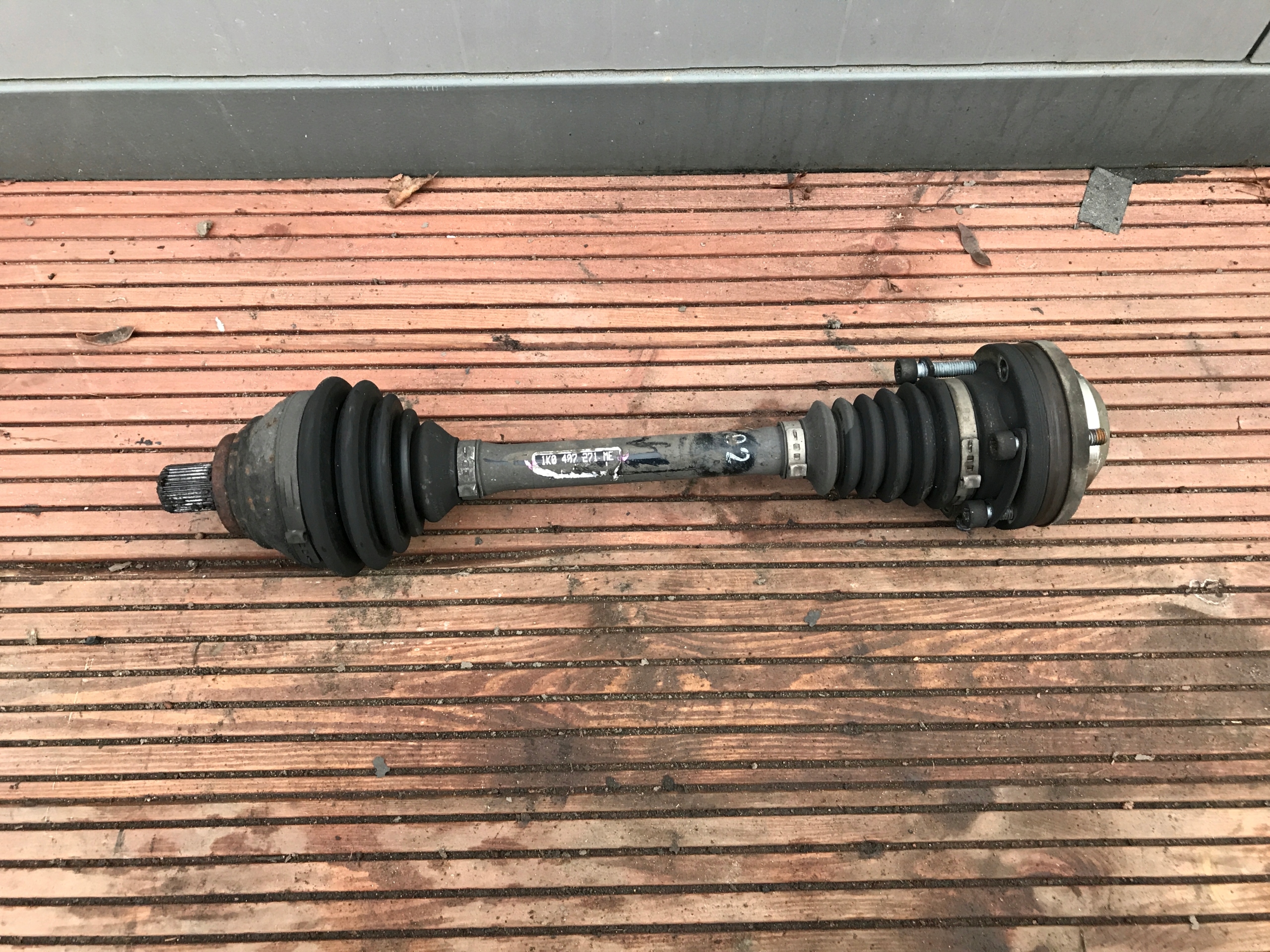 semi-axis left short. VW SKODA AUDI 1K0407271ME