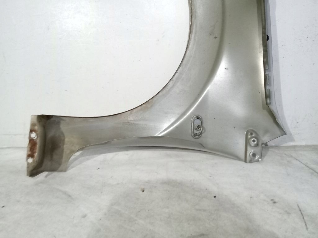 Ford Fiesta MK6 lift parafango Destra 62