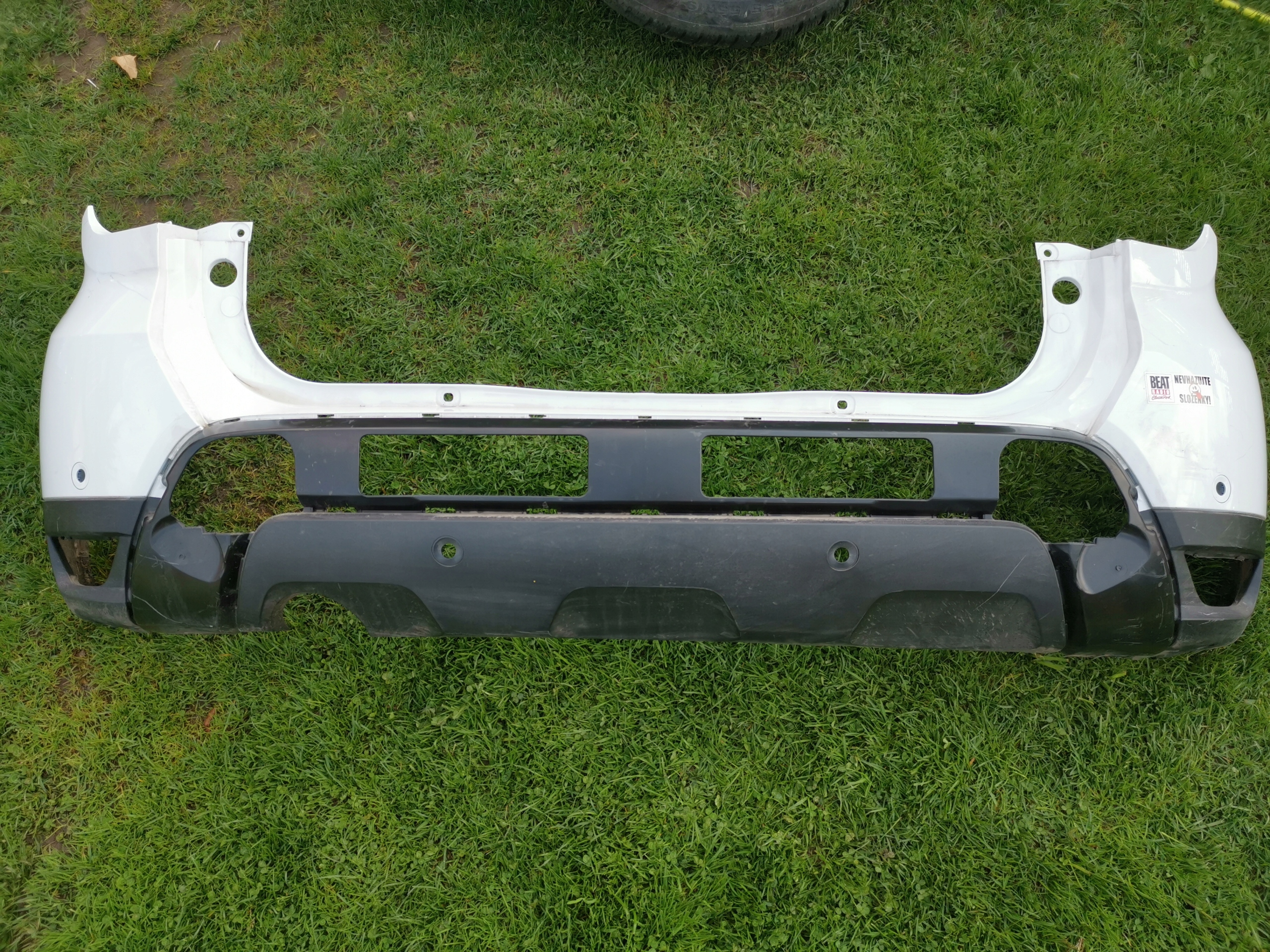 DACIA DUSTER II bumper rear part rear 850222027R pdc