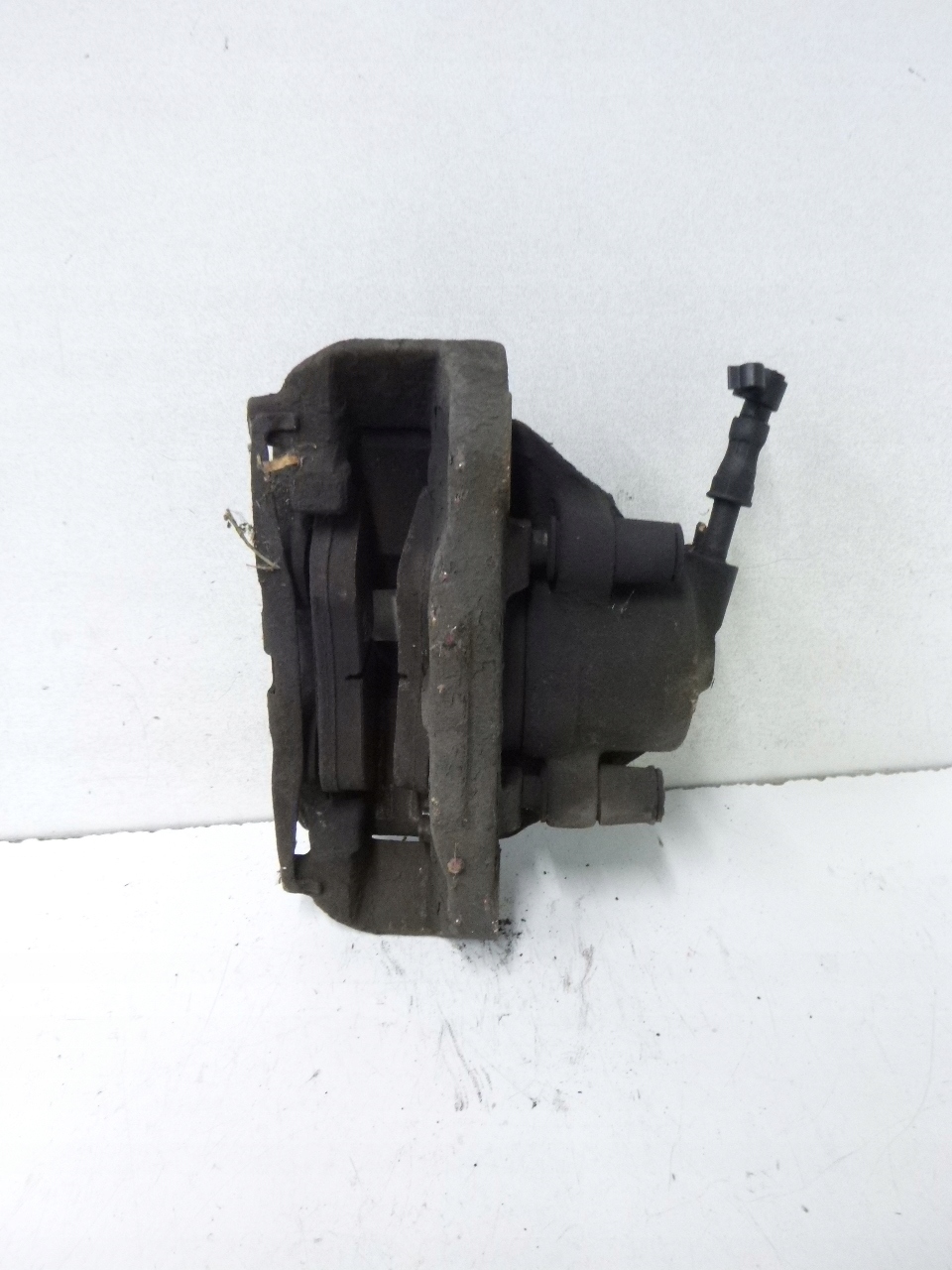 caliper brake front right Mercedes Sprinter W903 2.9D