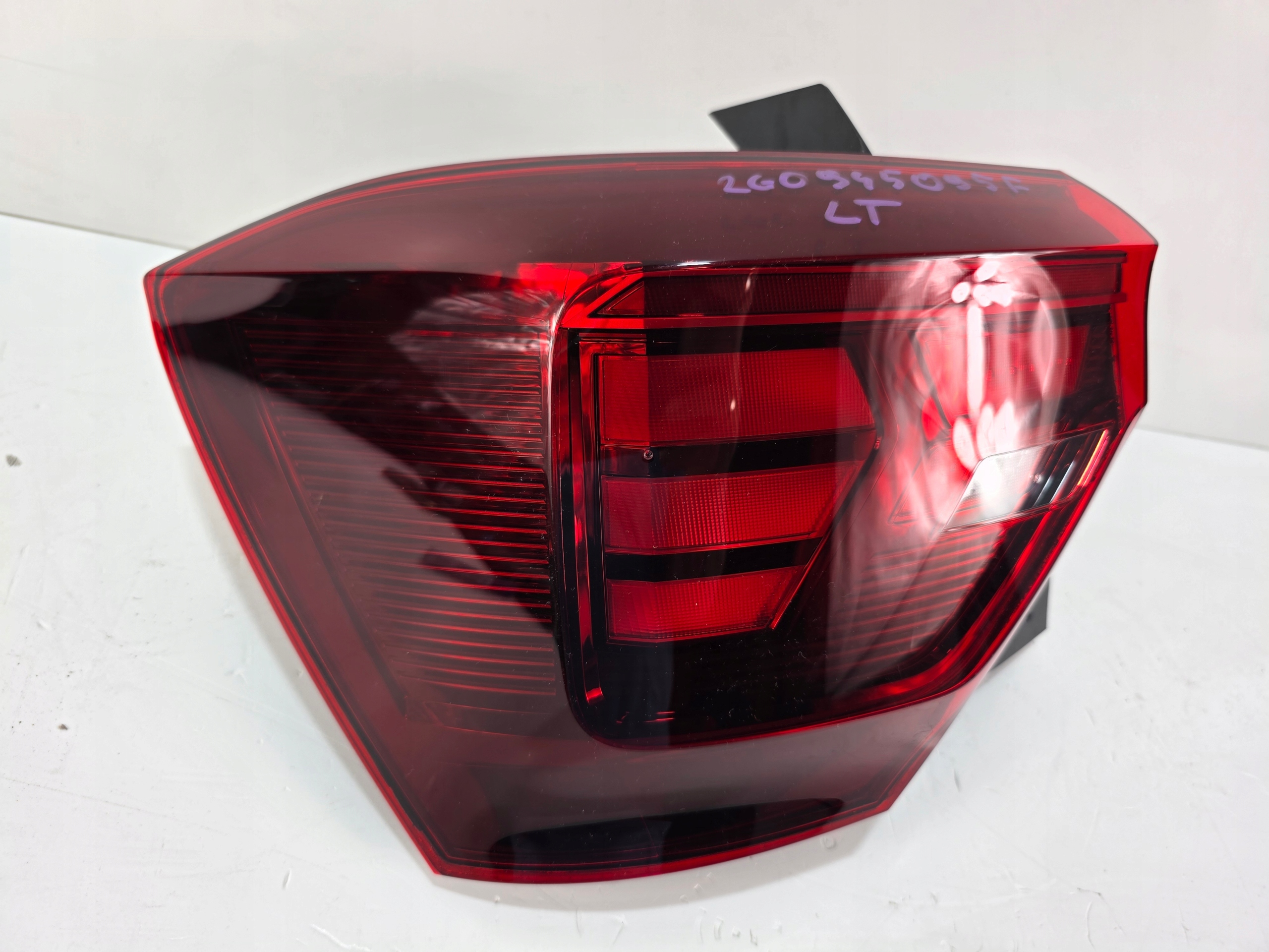 light left rear VW POLO VI 2G0 LIFT 2G0945095F